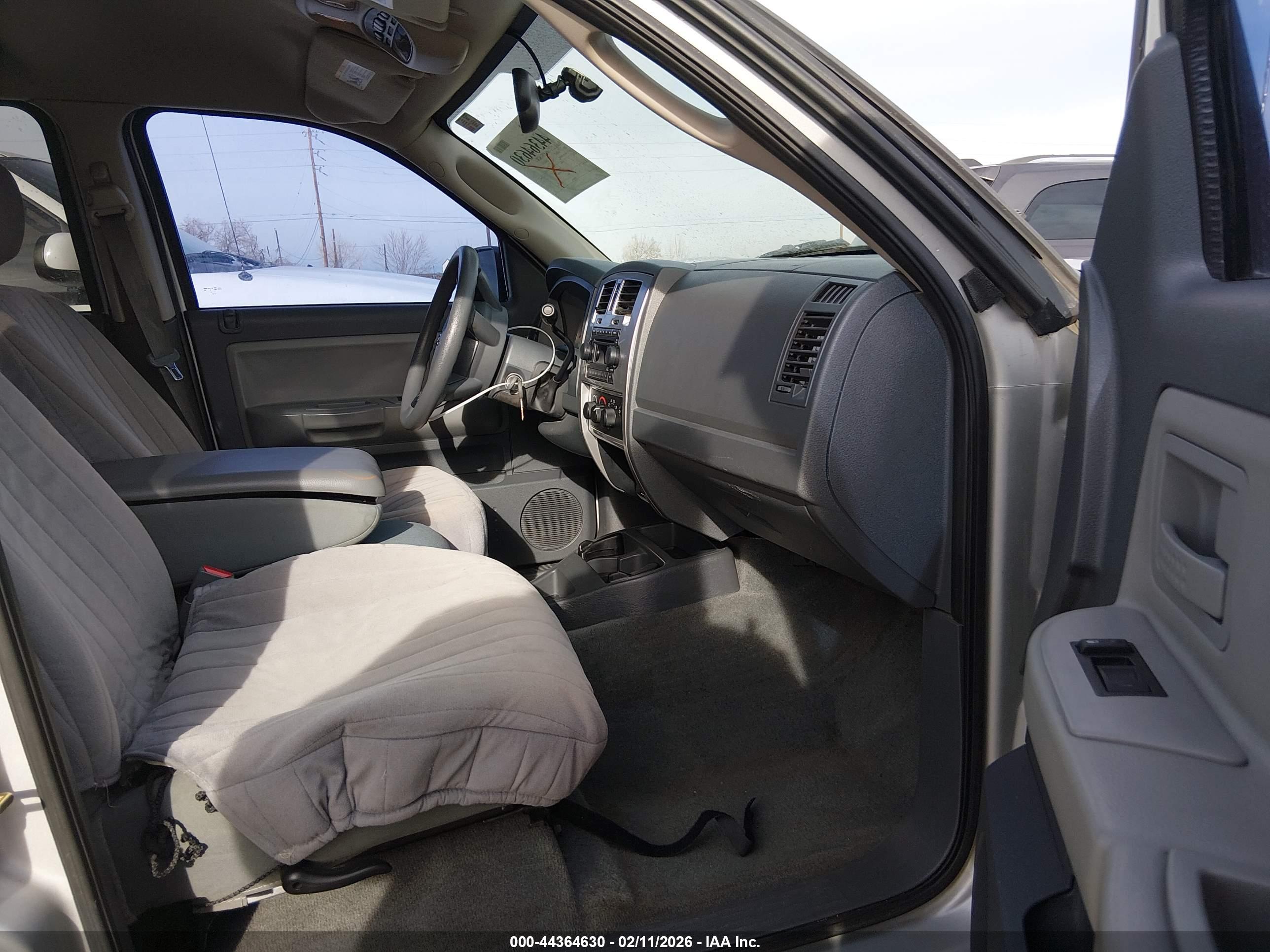 DODGE DAKOTA image 5