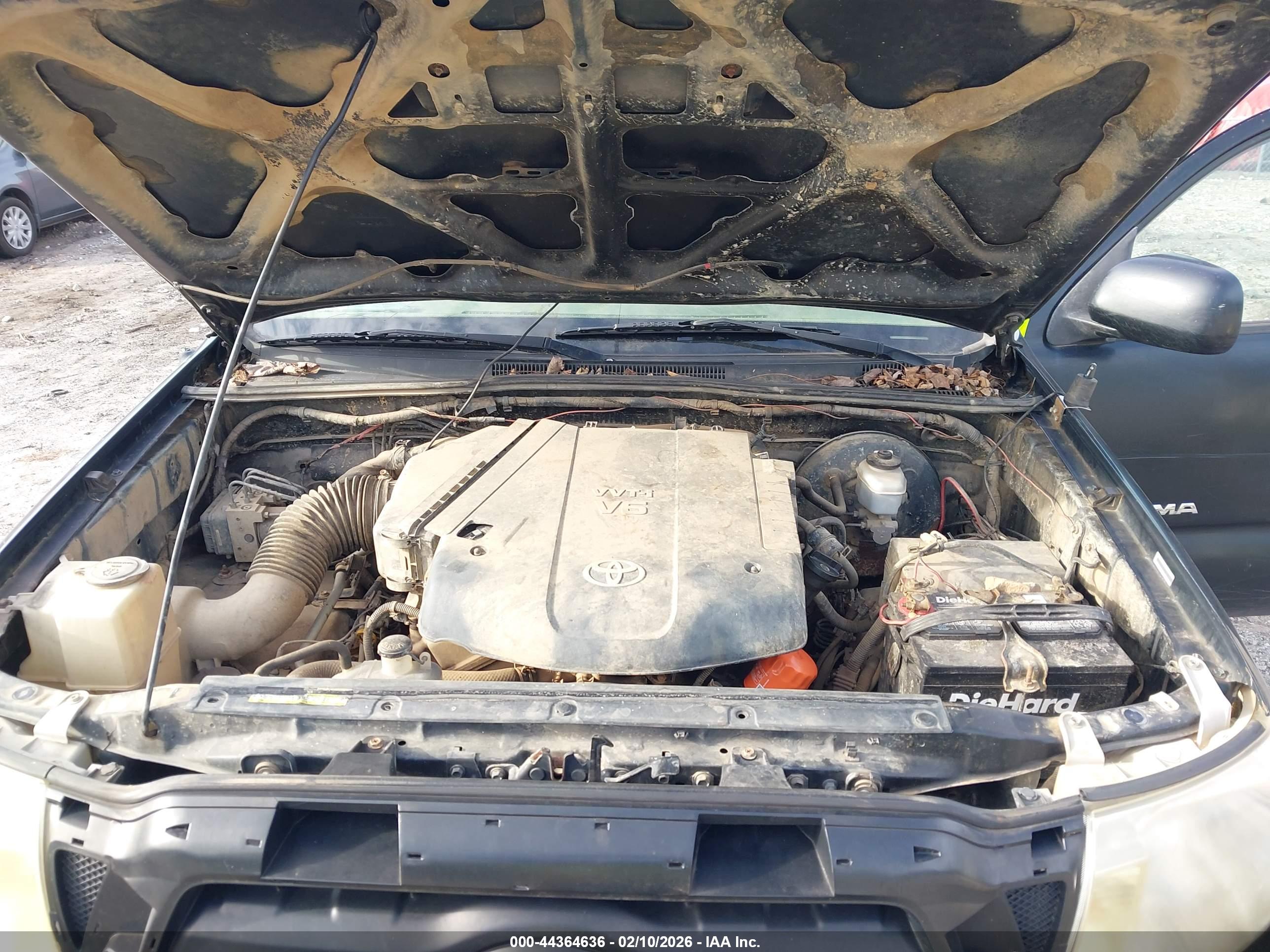 TOYOTA TACOMA image 10