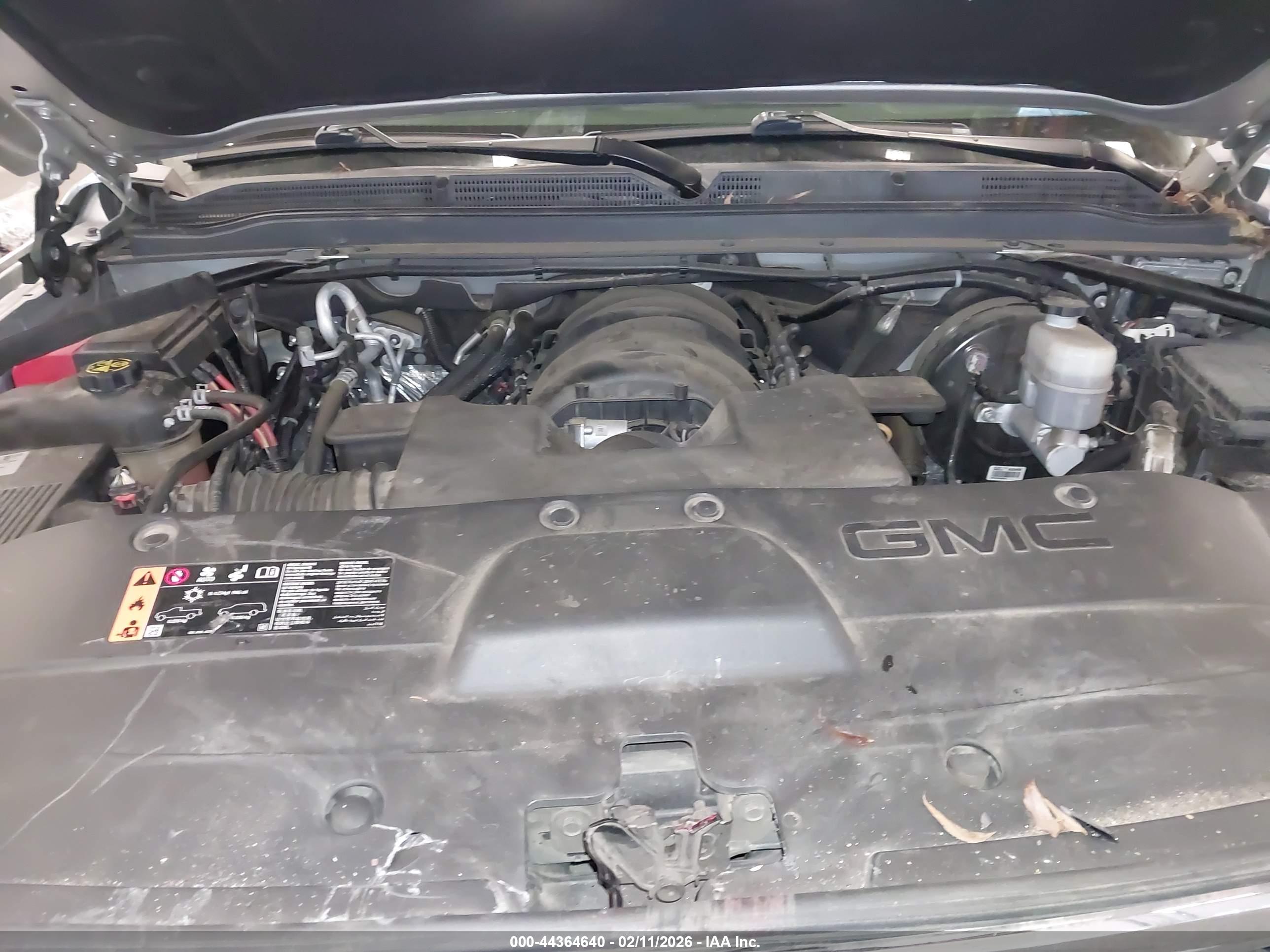 GMC YUKON image 10