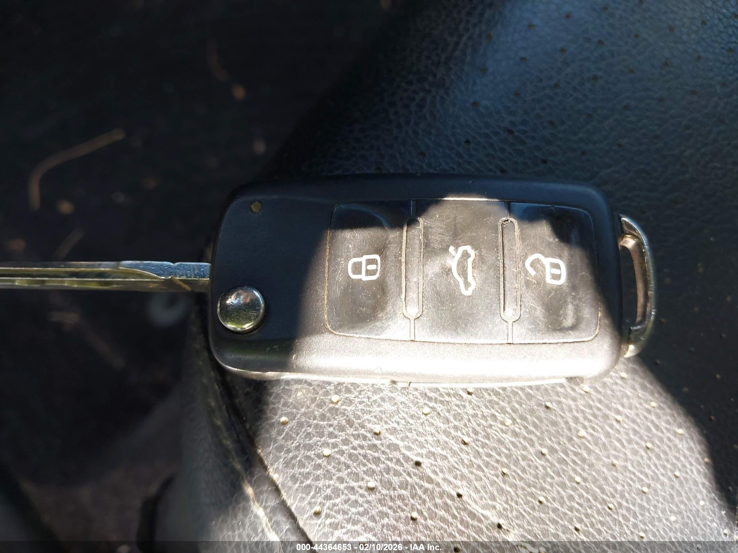 VOLKSWAGEN PASSAT image 11