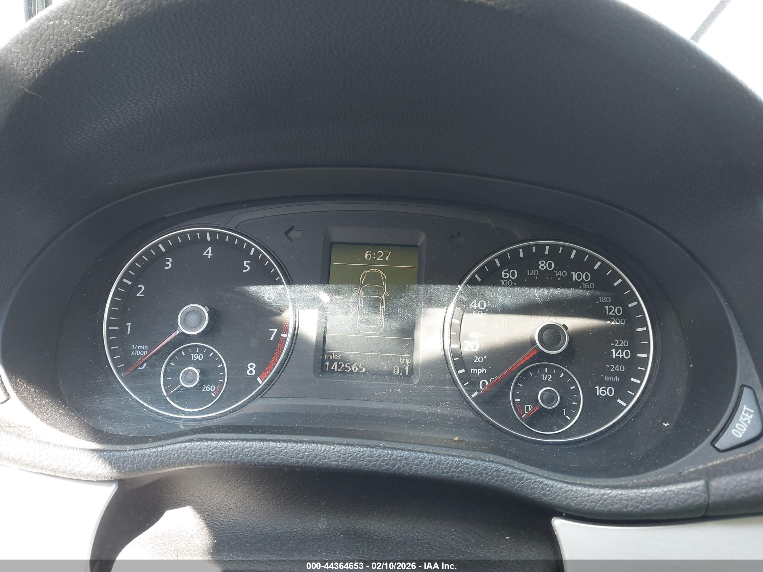 VOLKSWAGEN PASSAT image 7