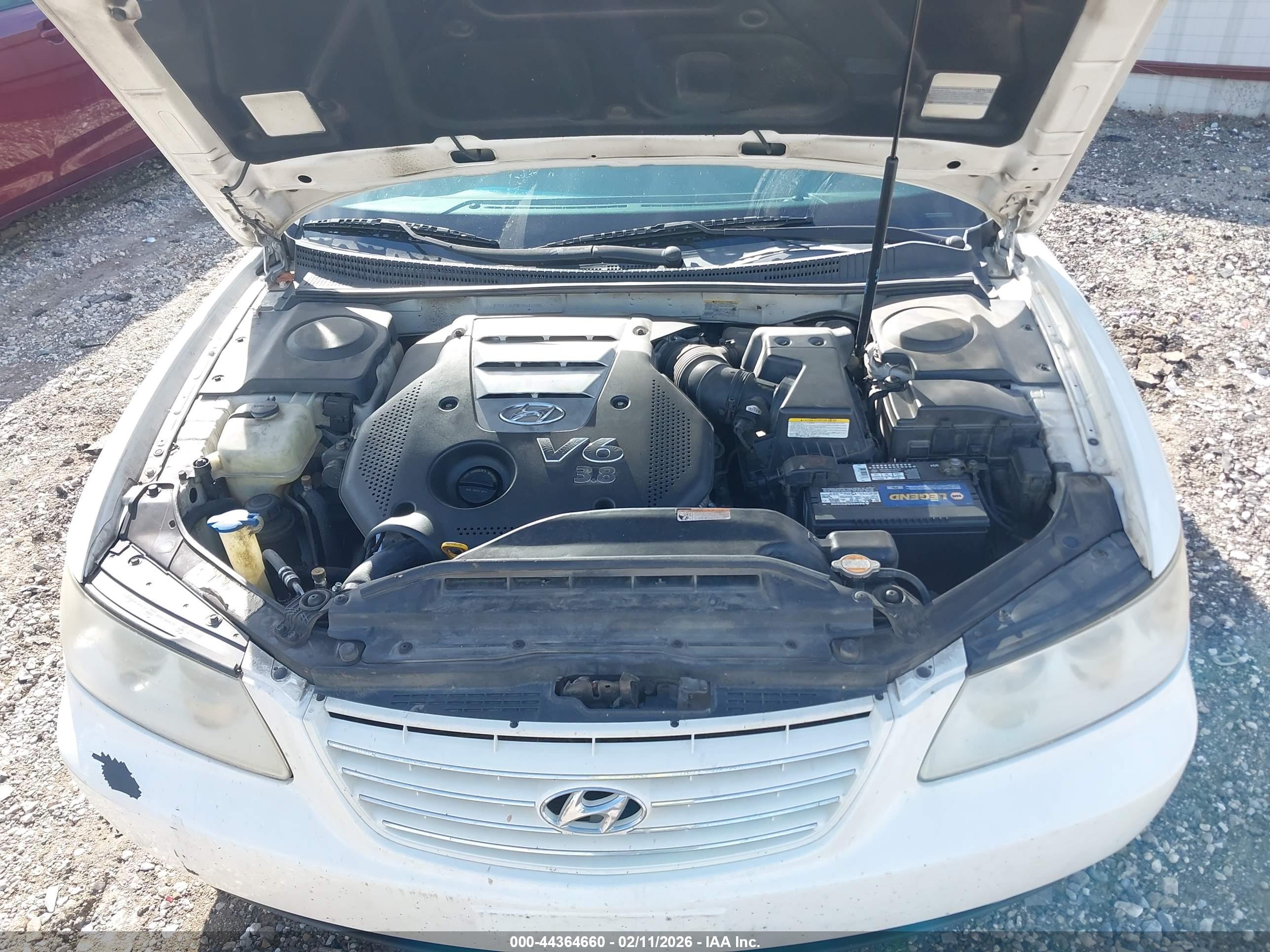 HYUNDAI AZERA image 10