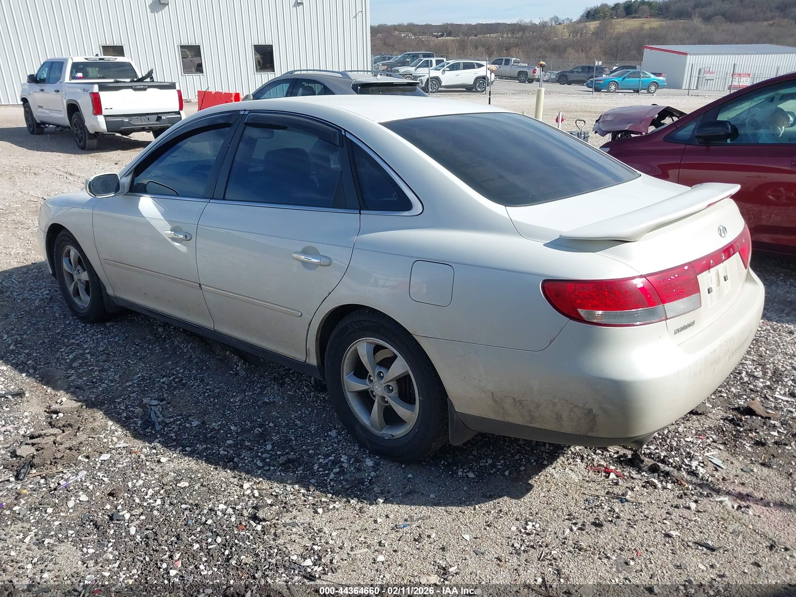 HYUNDAI AZERA image 3