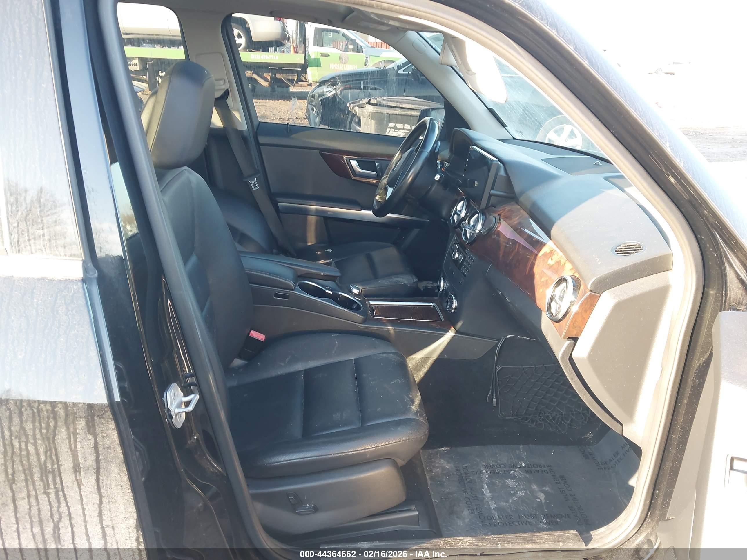 MERCEDES-BENZ GLK image 5