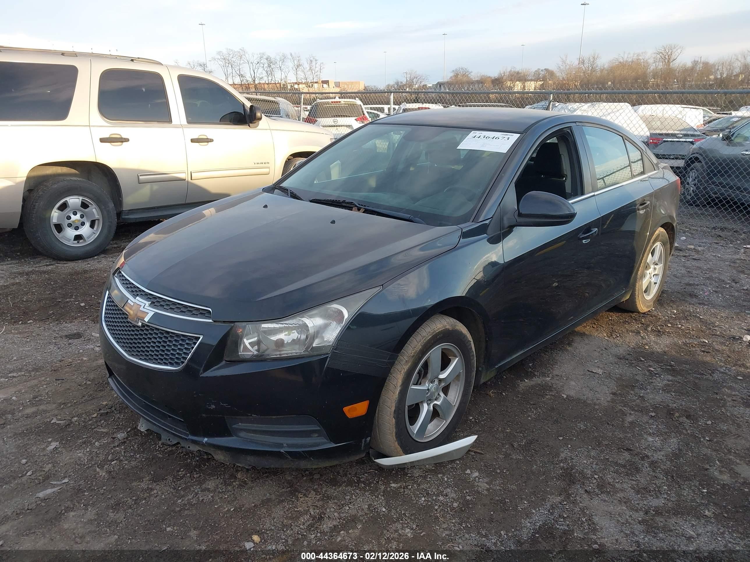 CHEVROLET CRUZE image 2
