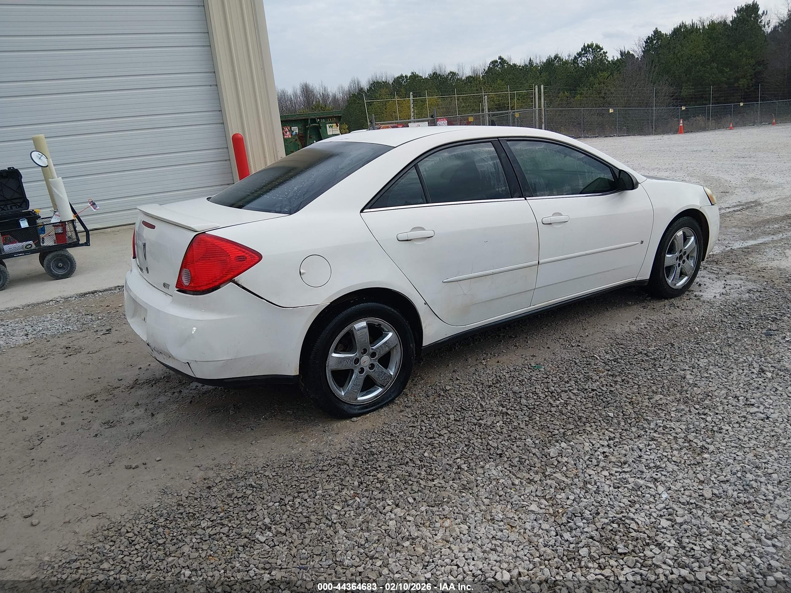 PONTIAC G6 image 4