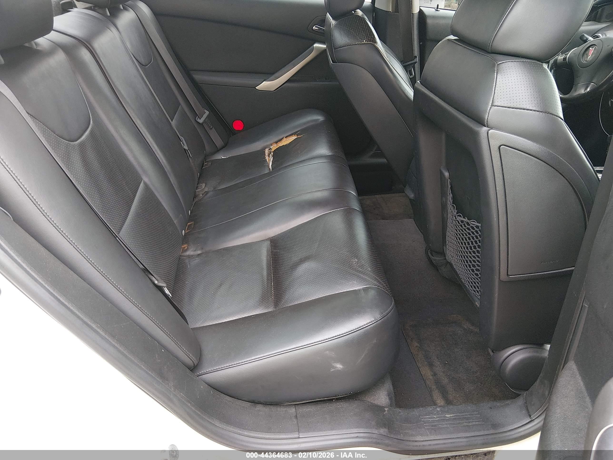 PONTIAC G6 image 8
