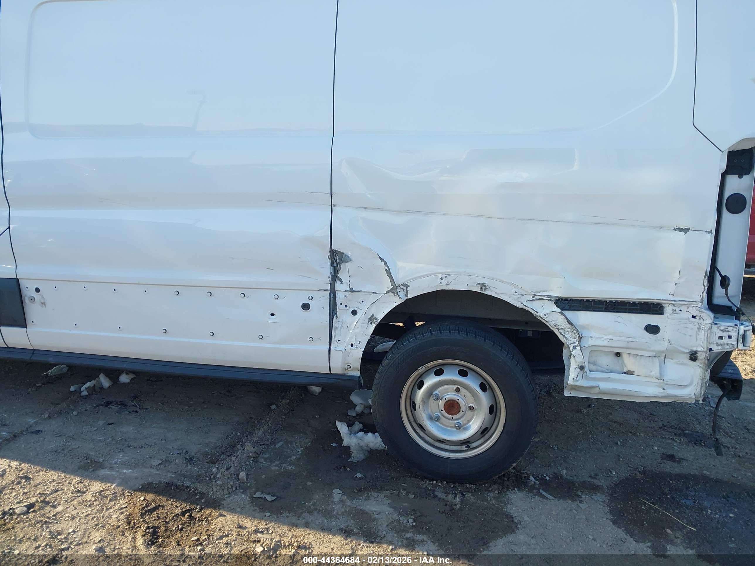 FORD TRANSIT-250 image 6
