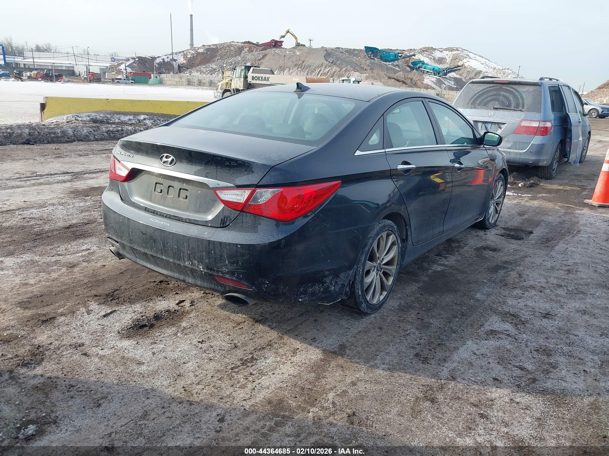 HYUNDAI SONATA image 4
