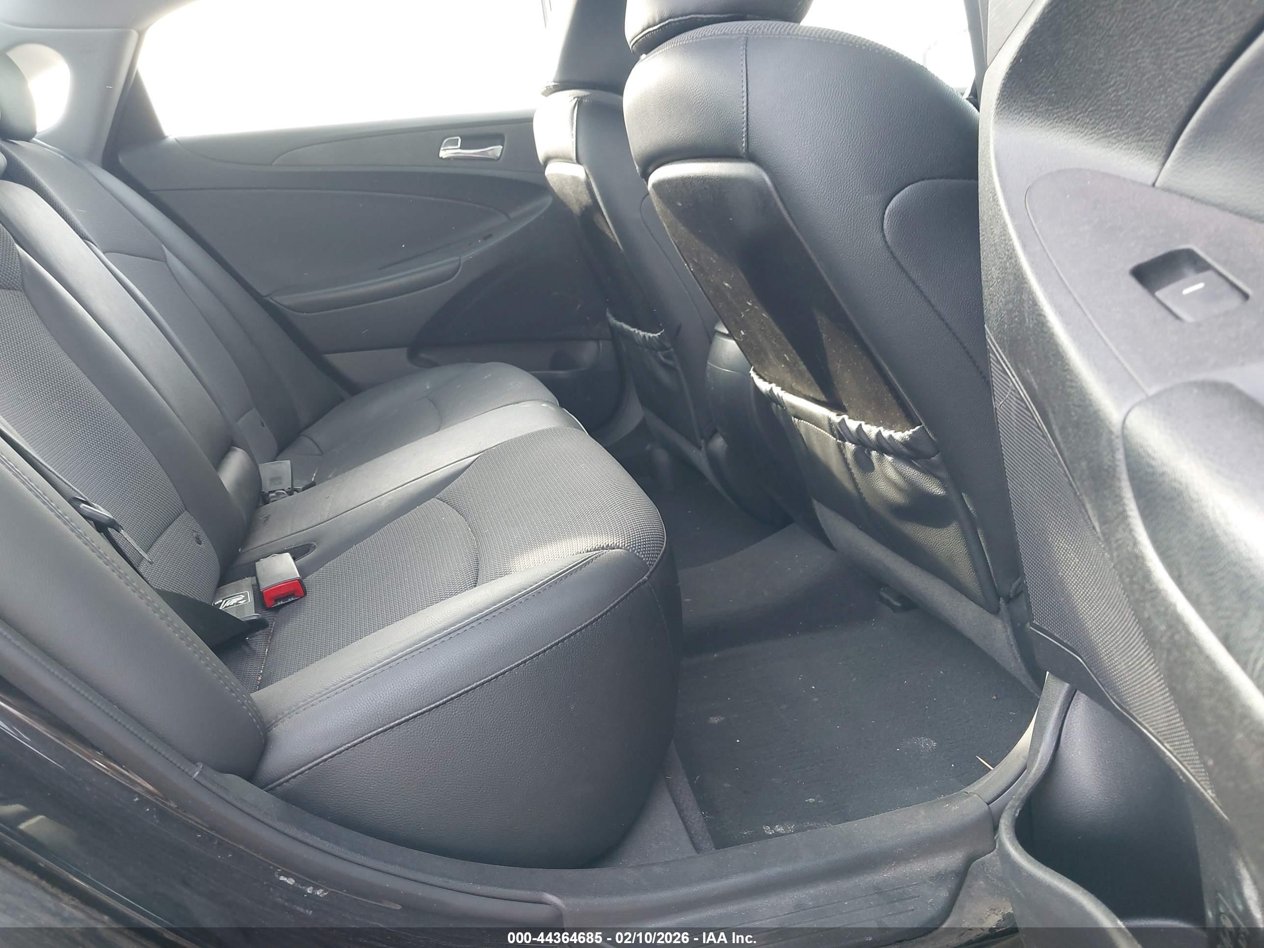 HYUNDAI SONATA image 8