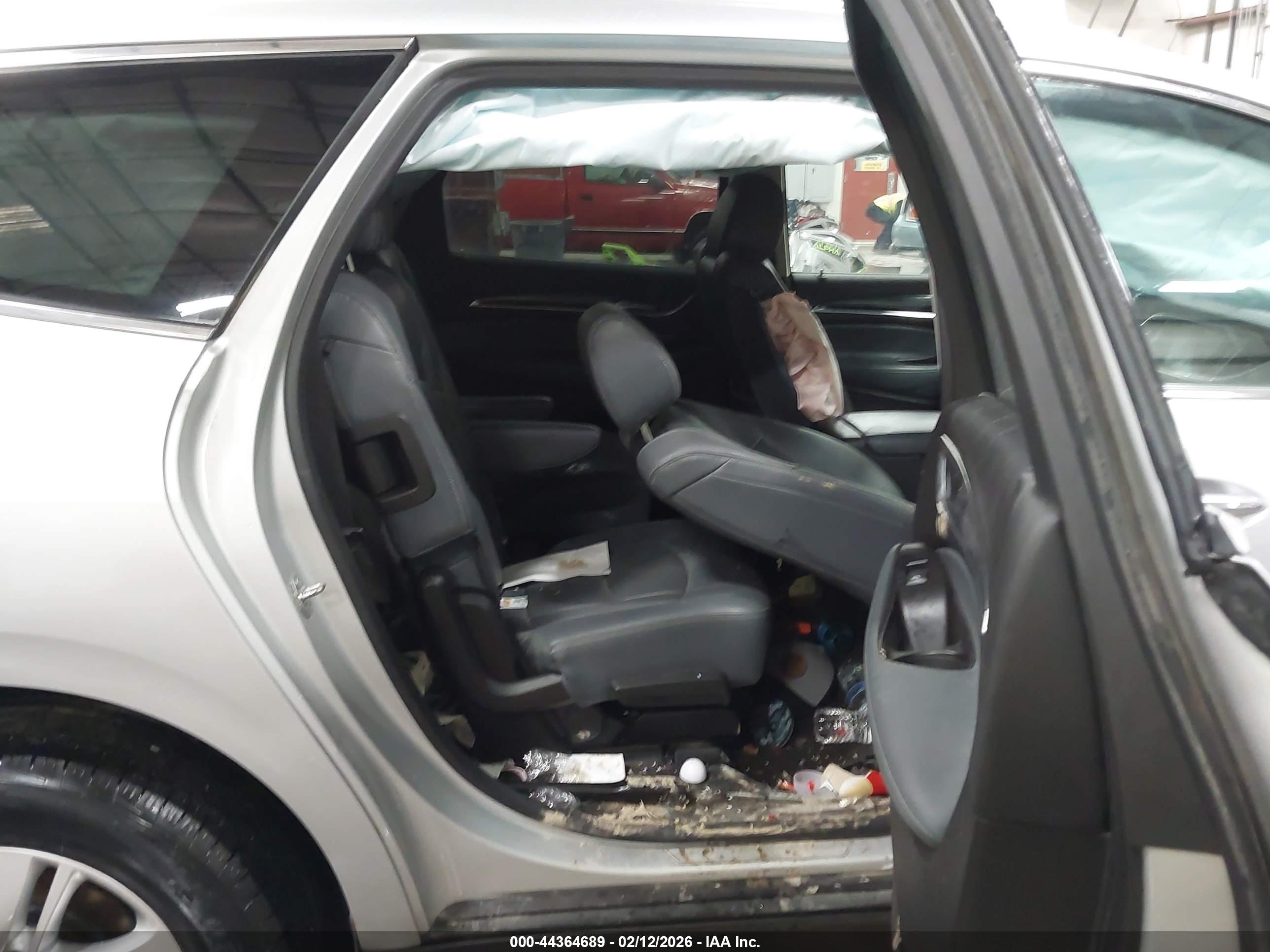 BUICK ENCLAVE image 8