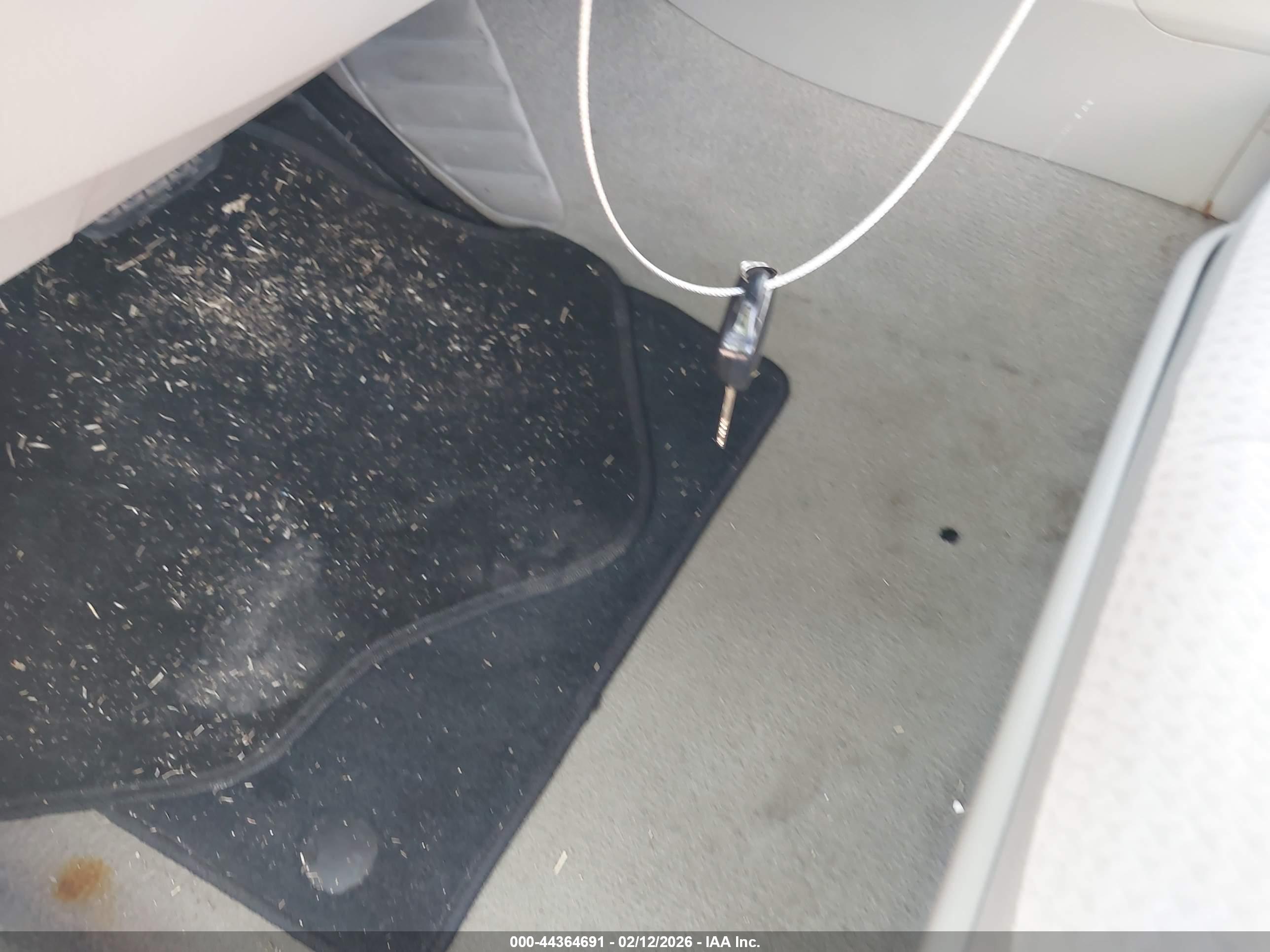 TOYOTA CAMRY image 11
