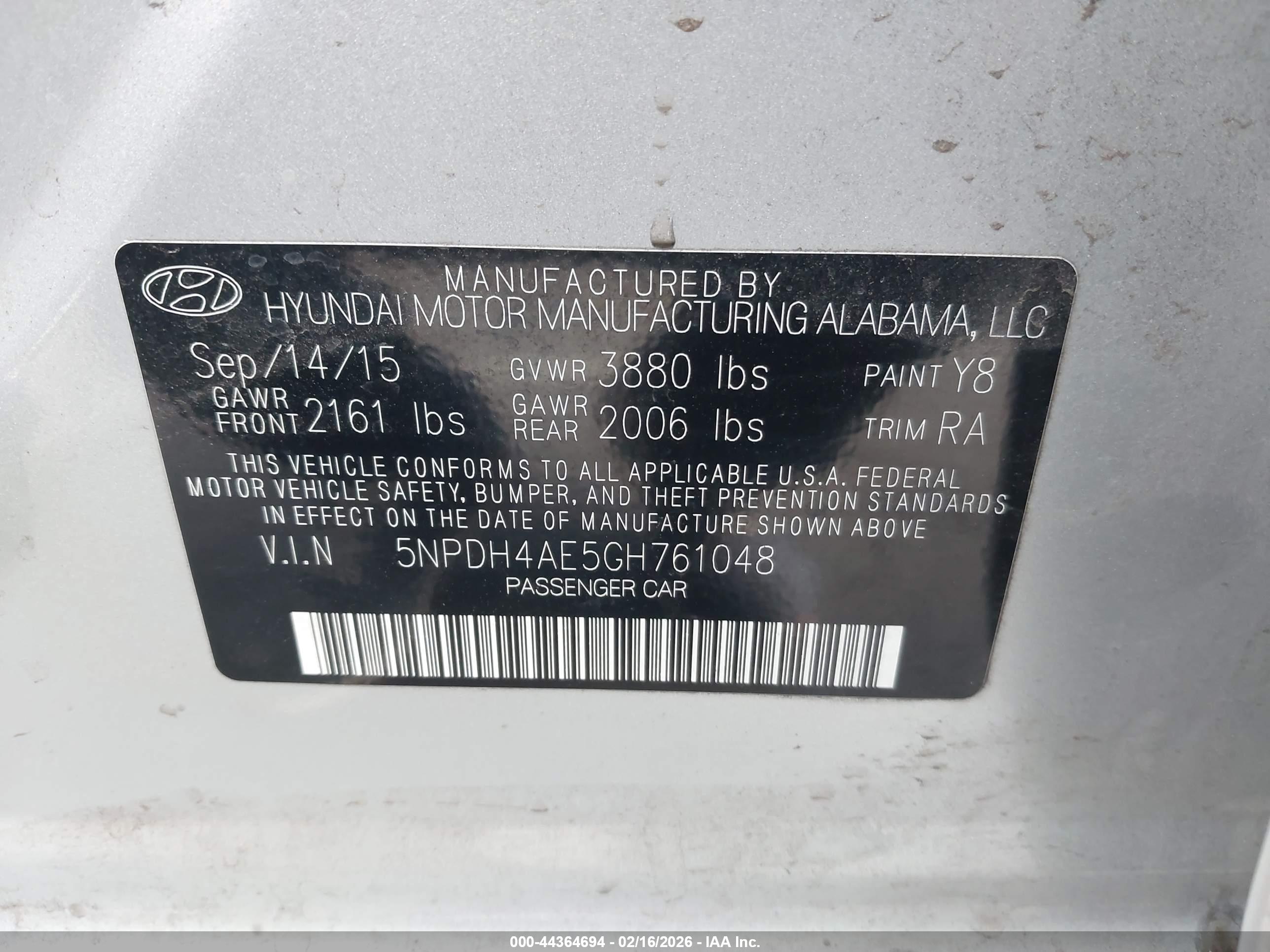 HYUNDAI ELANTRA image 9