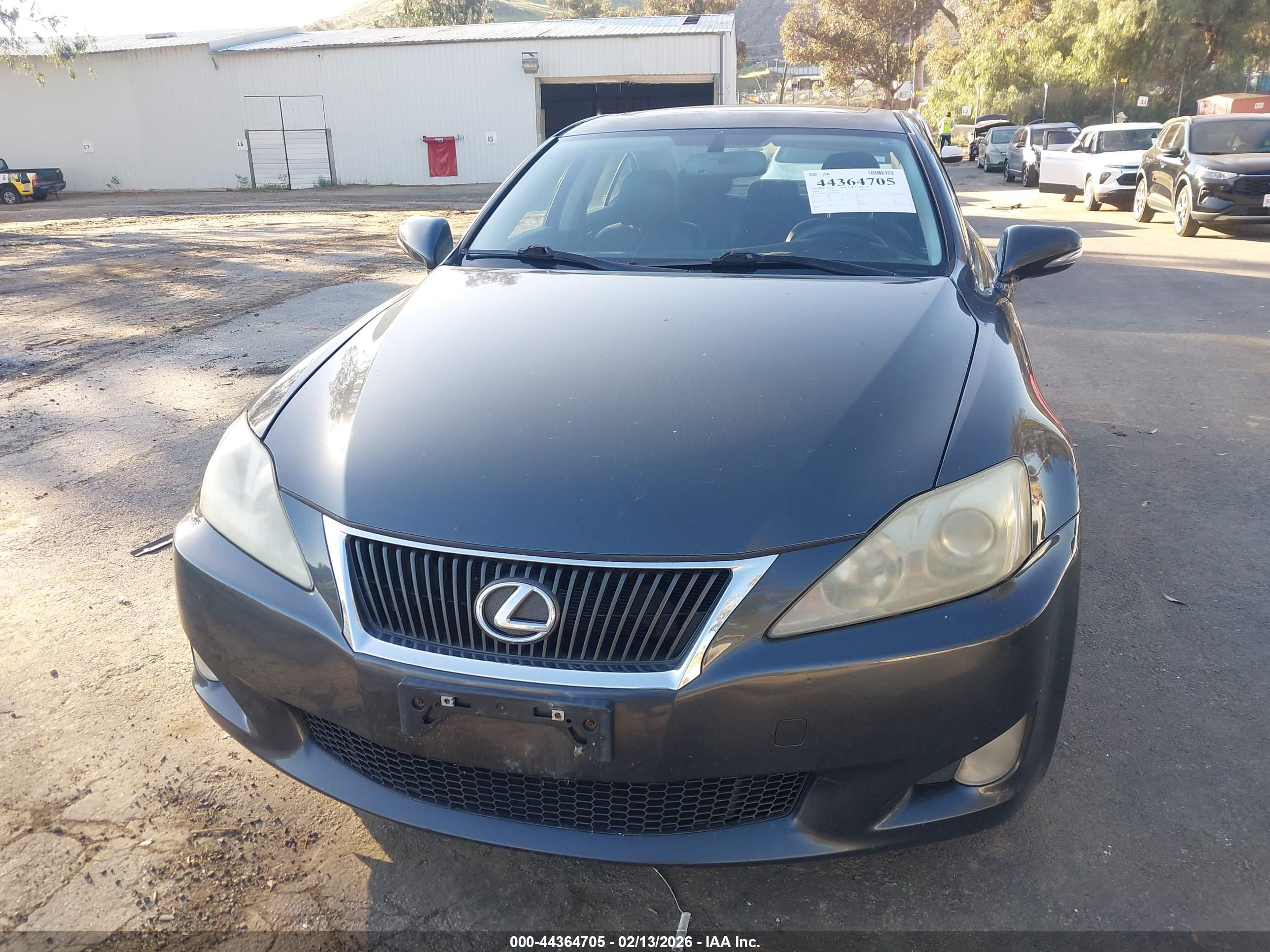 LEXUS IS image 6