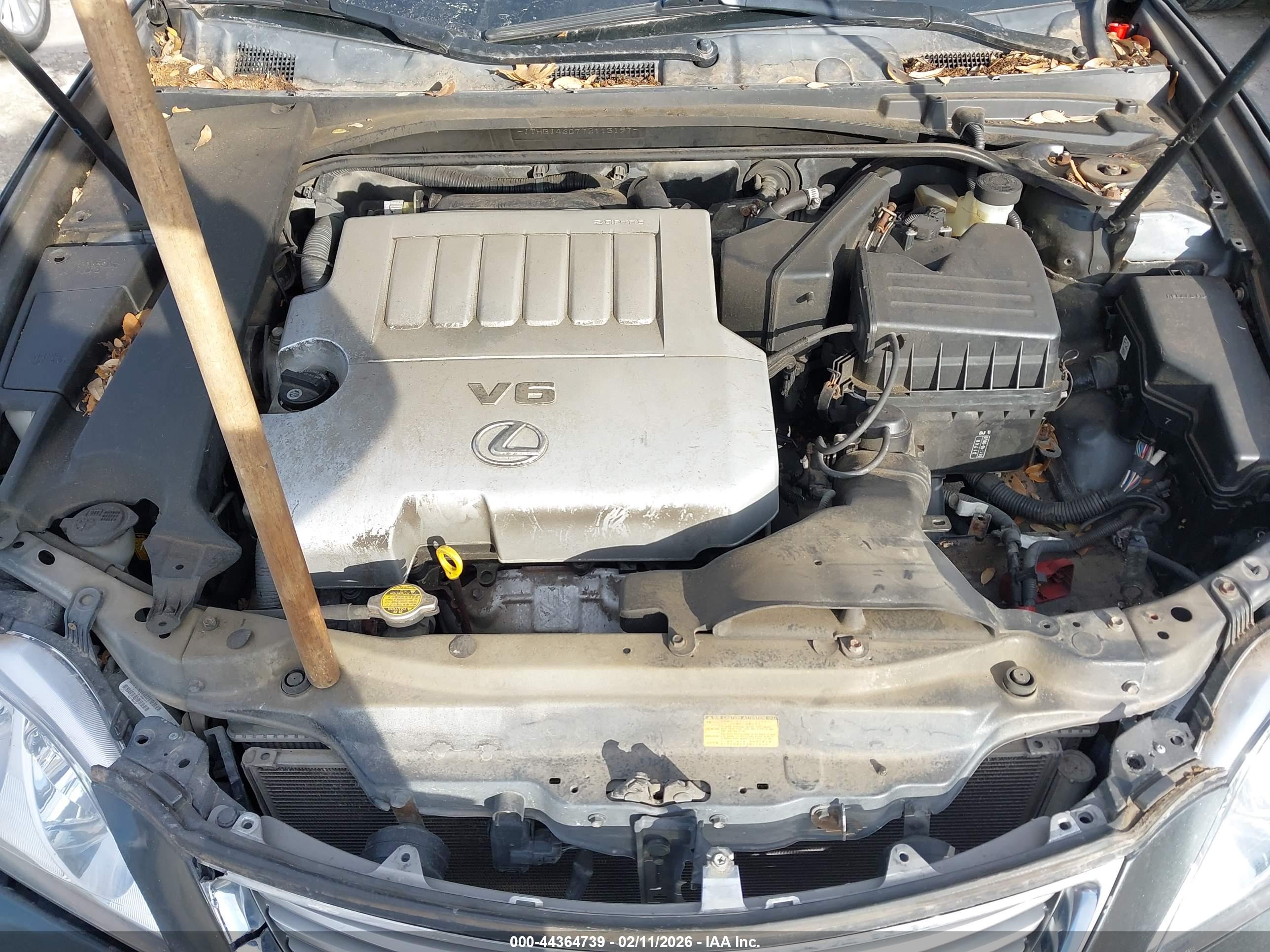 LEXUS ES image 10