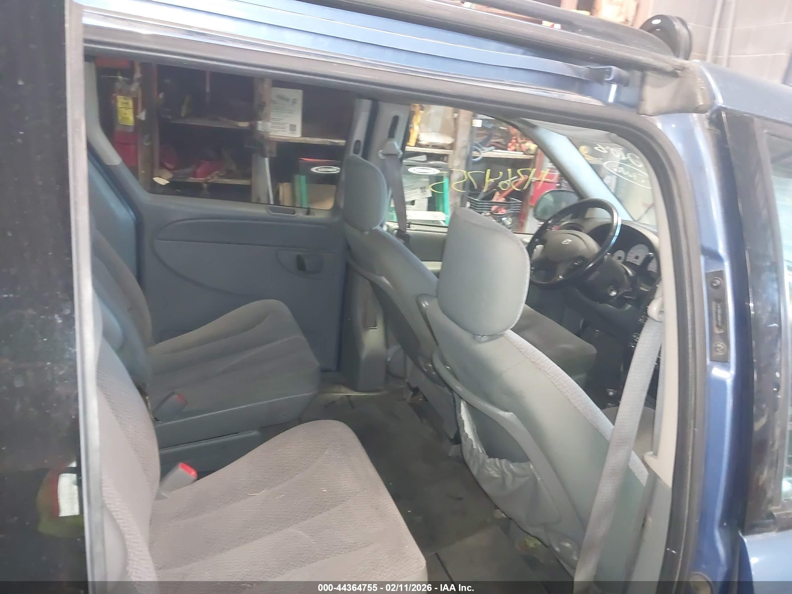 DODGE GRAND image 8