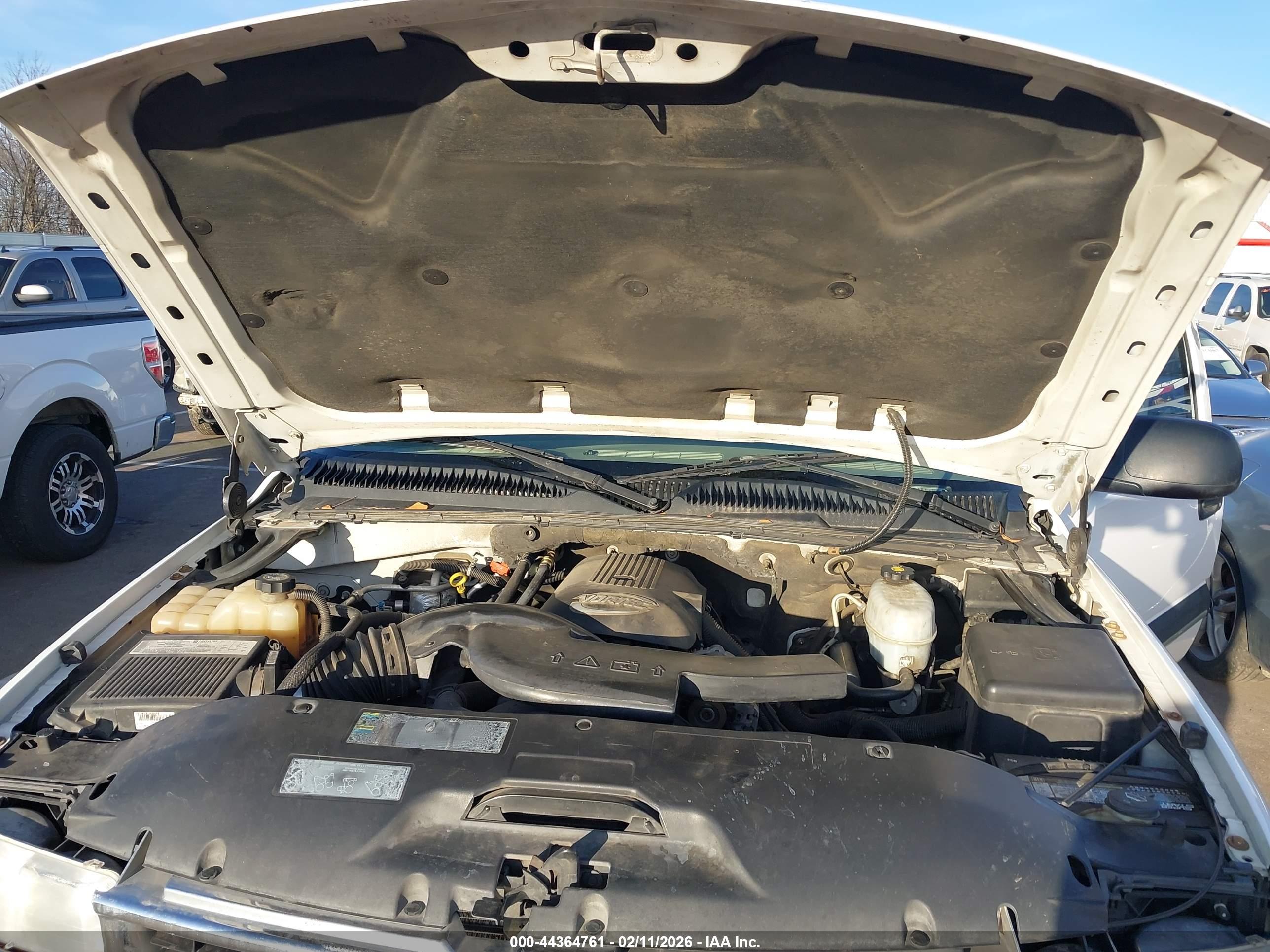 CHEVROLET TAHOE image 10