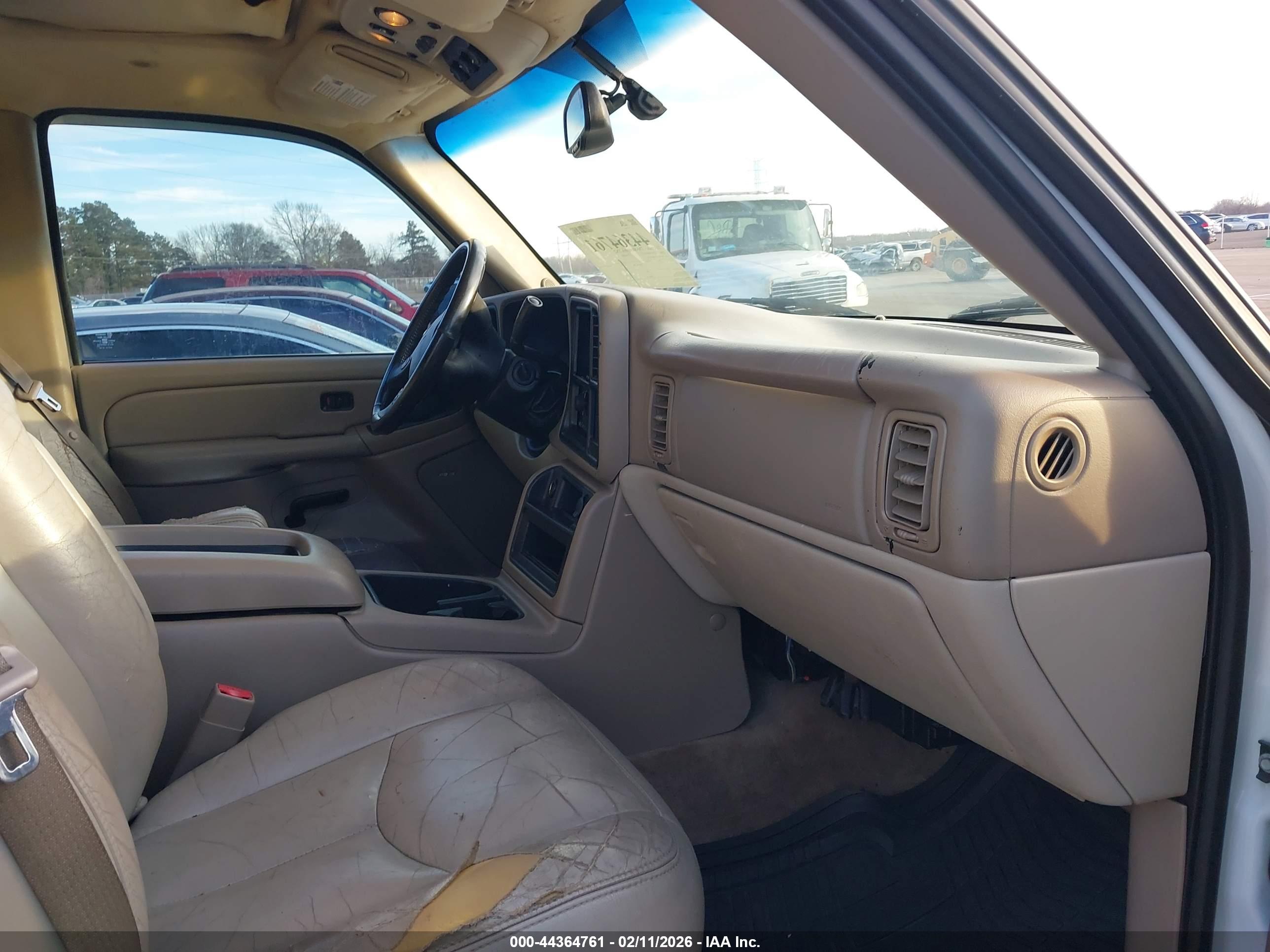 CHEVROLET TAHOE image 5