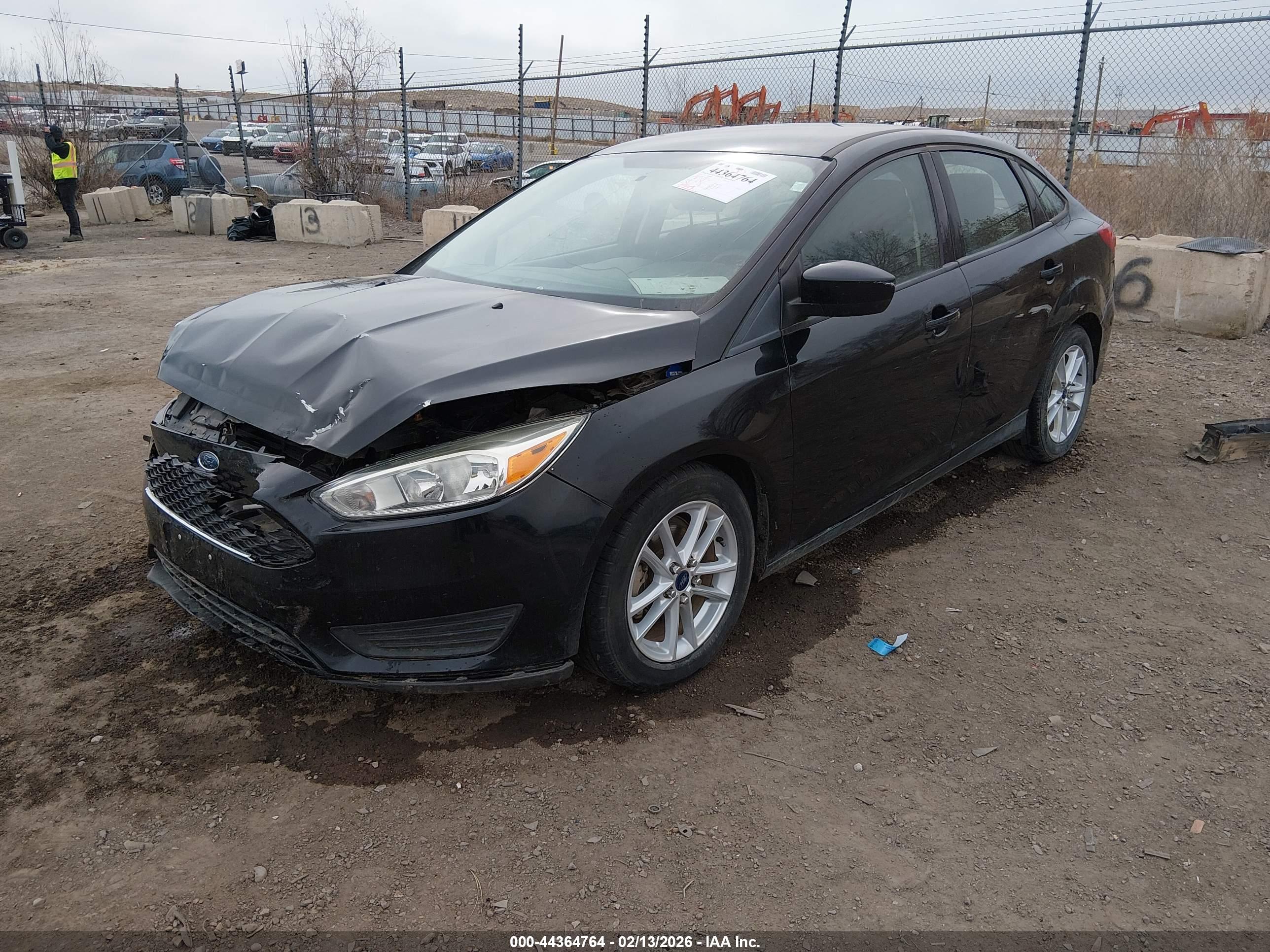 FORD FOCUS image 2