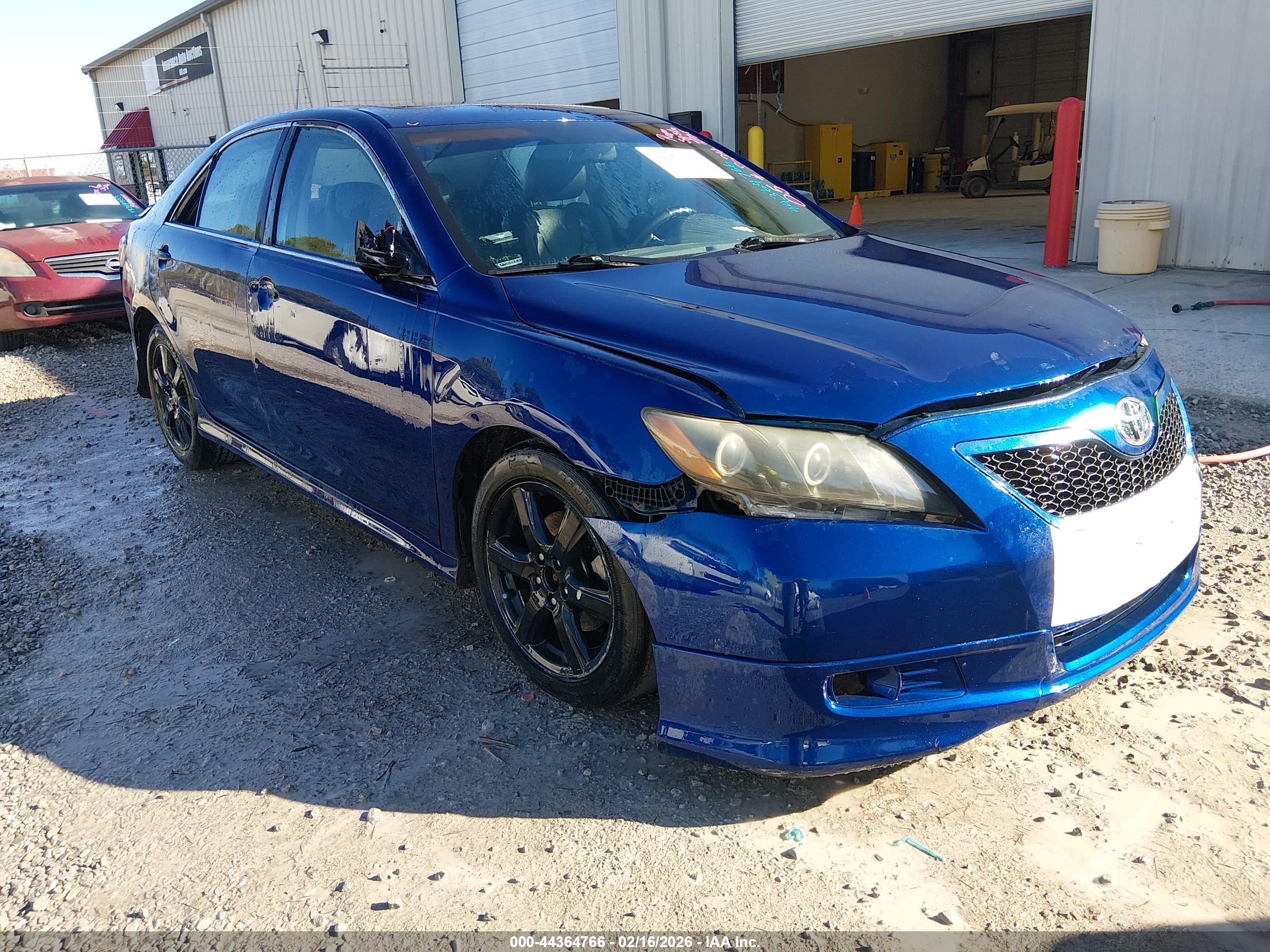 TOYOTA CAMRY image 6