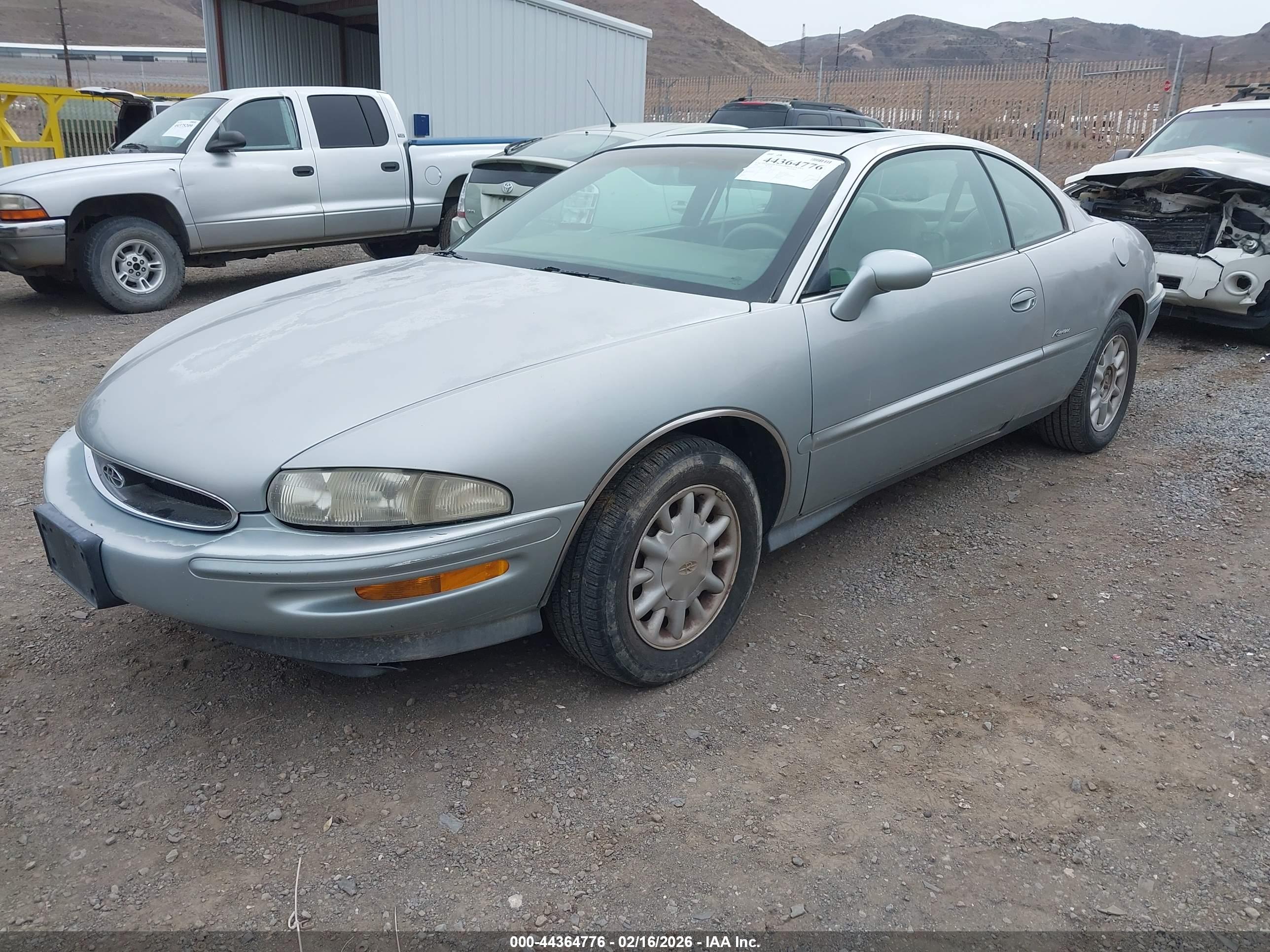 BUICK RIVIERA image 2
