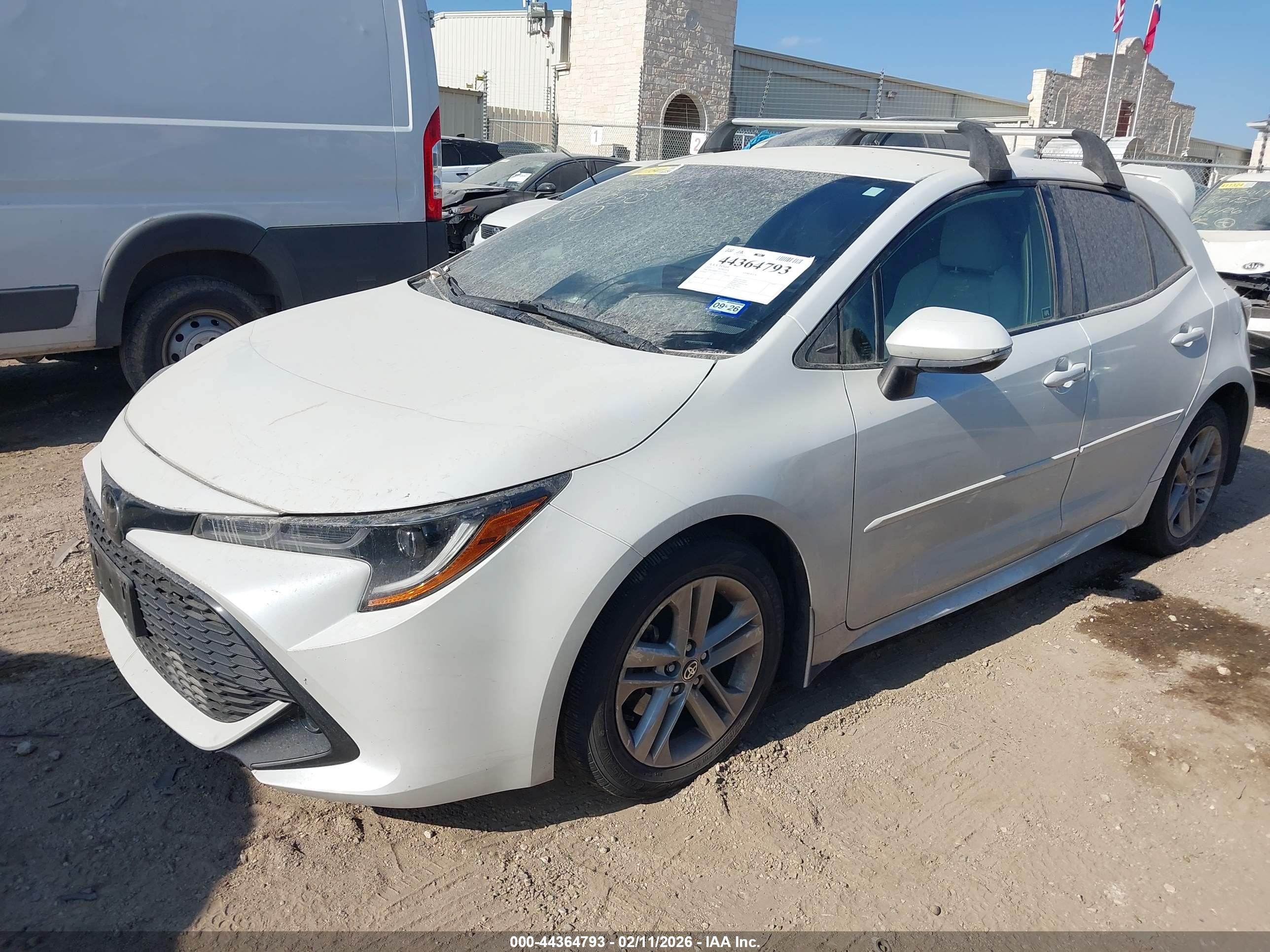 TOYOTA COROLLA image 2