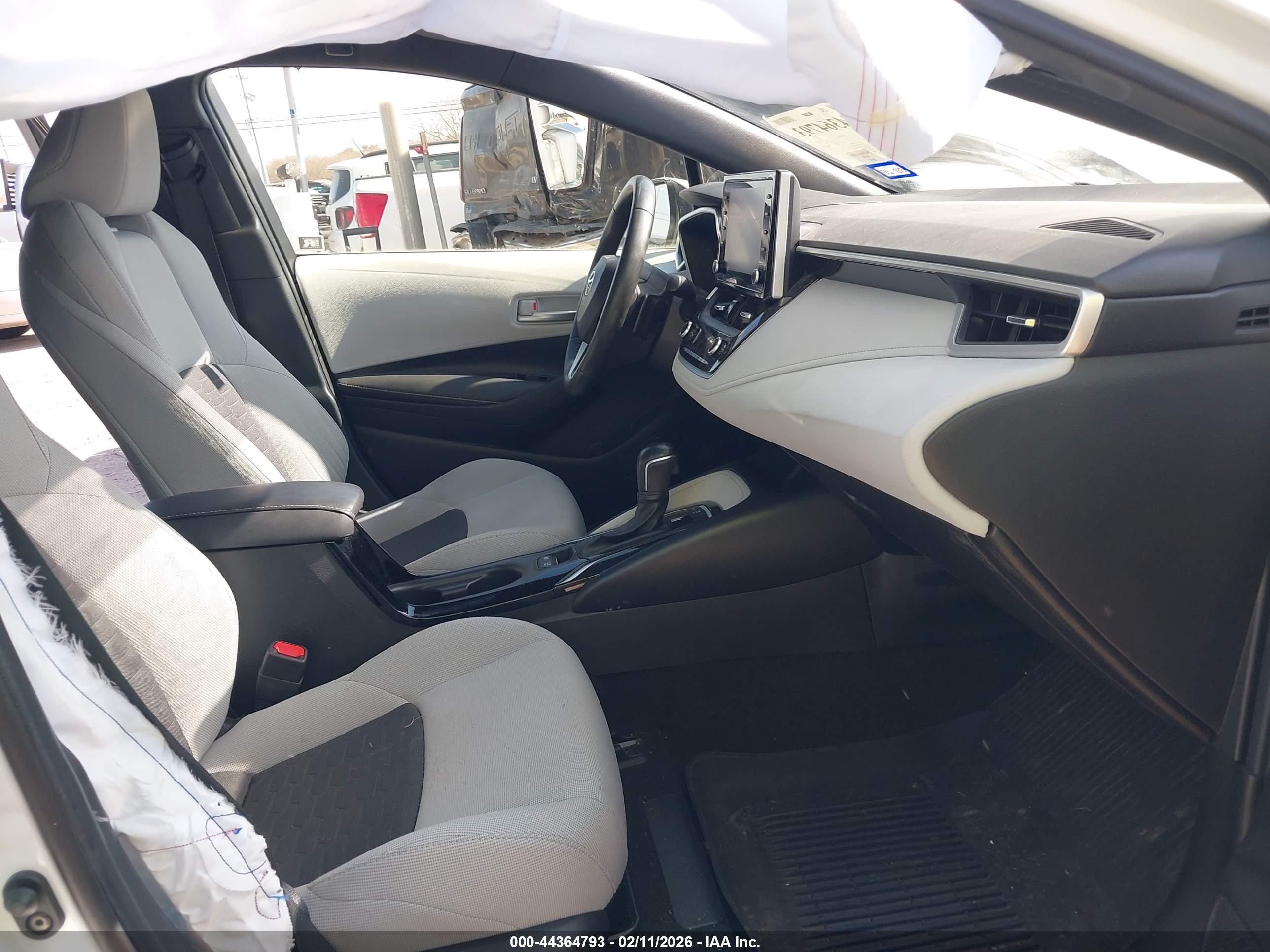 TOYOTA COROLLA image 5
