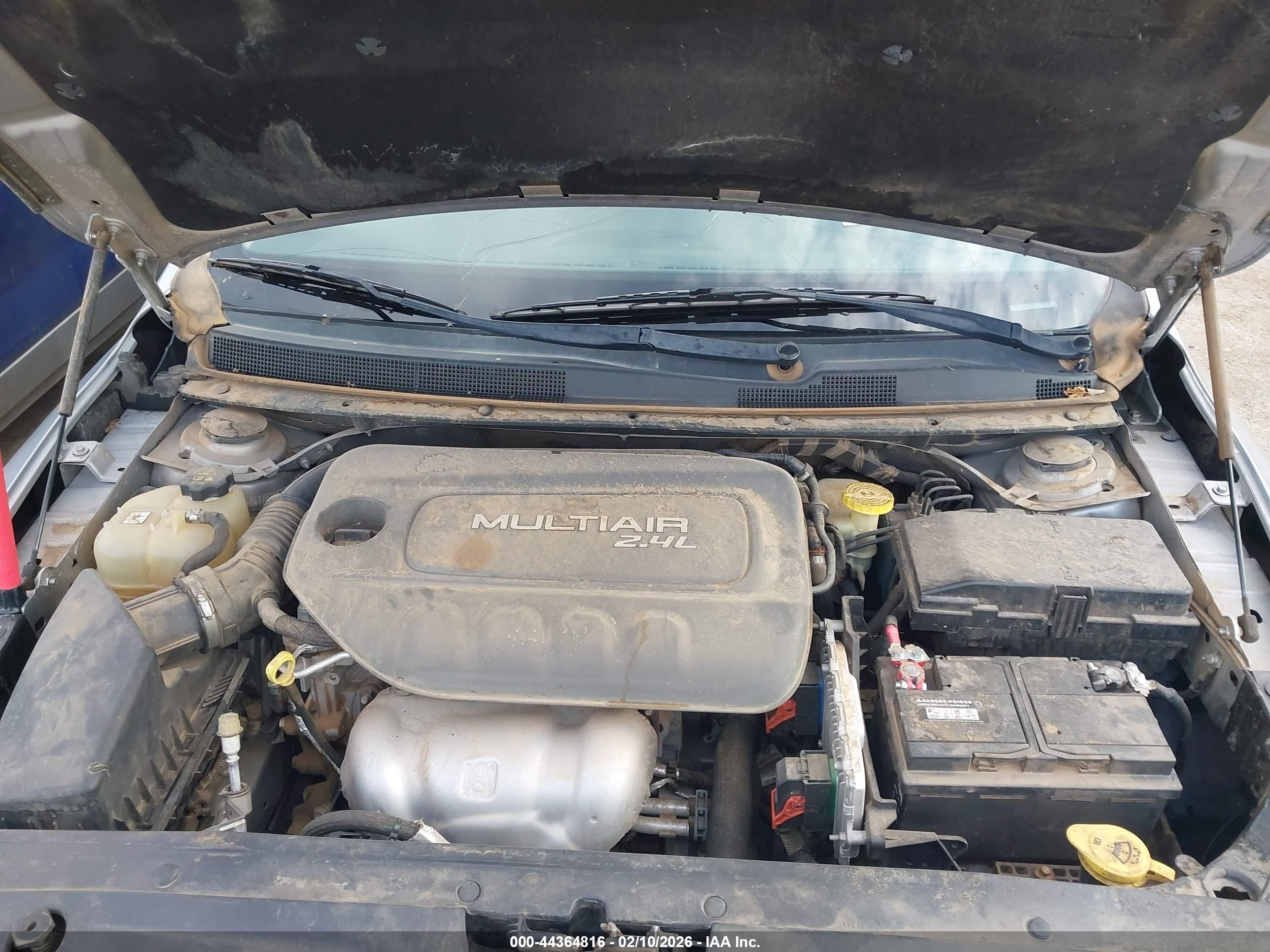 CHRYSLER 200 image 10