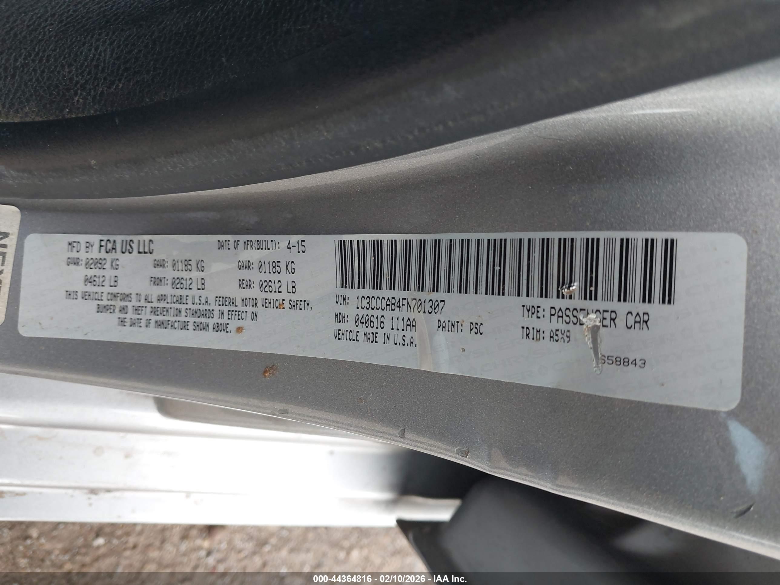 CHRYSLER 200 image 9