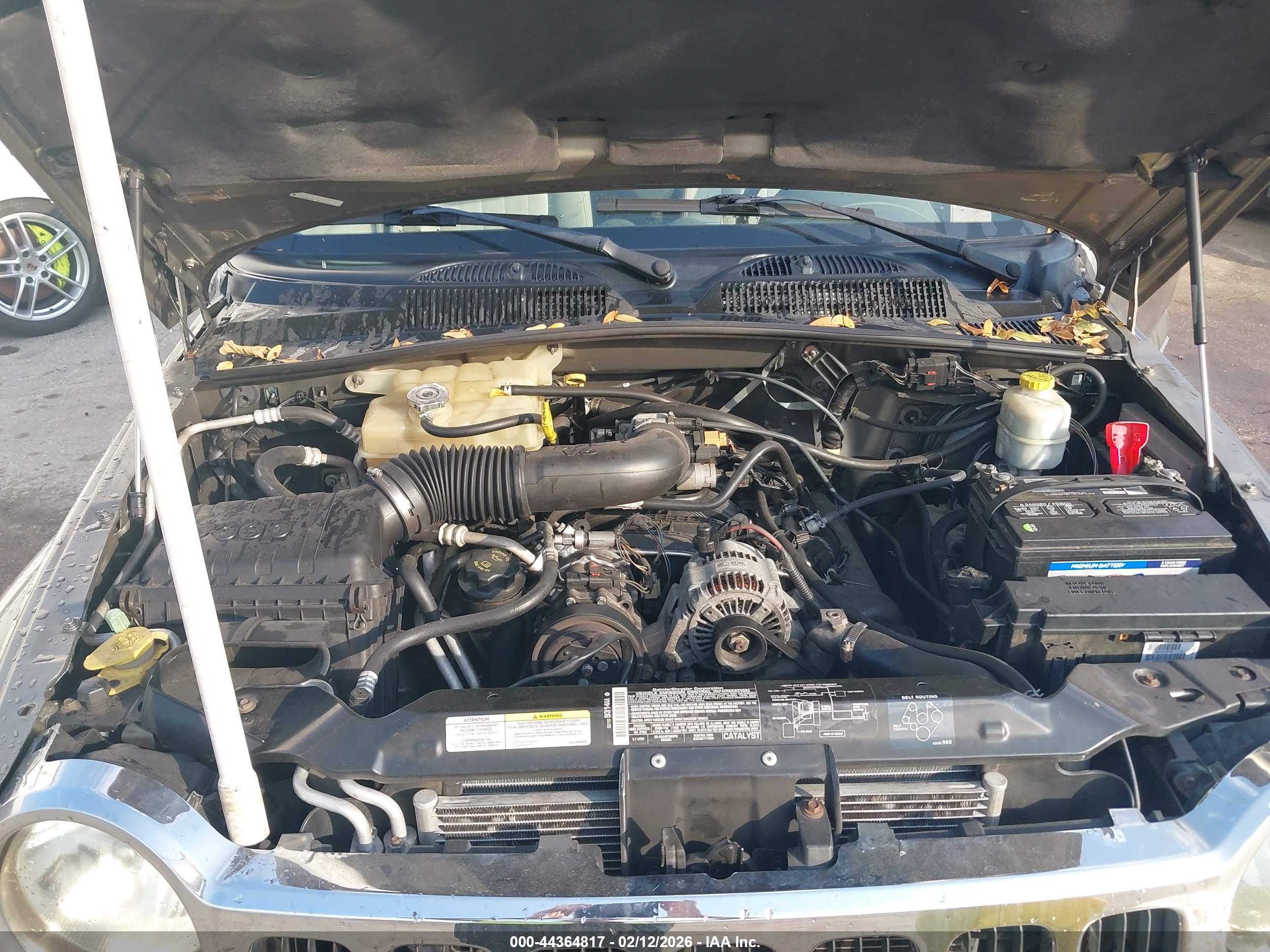 JEEP LIBERTY image 10