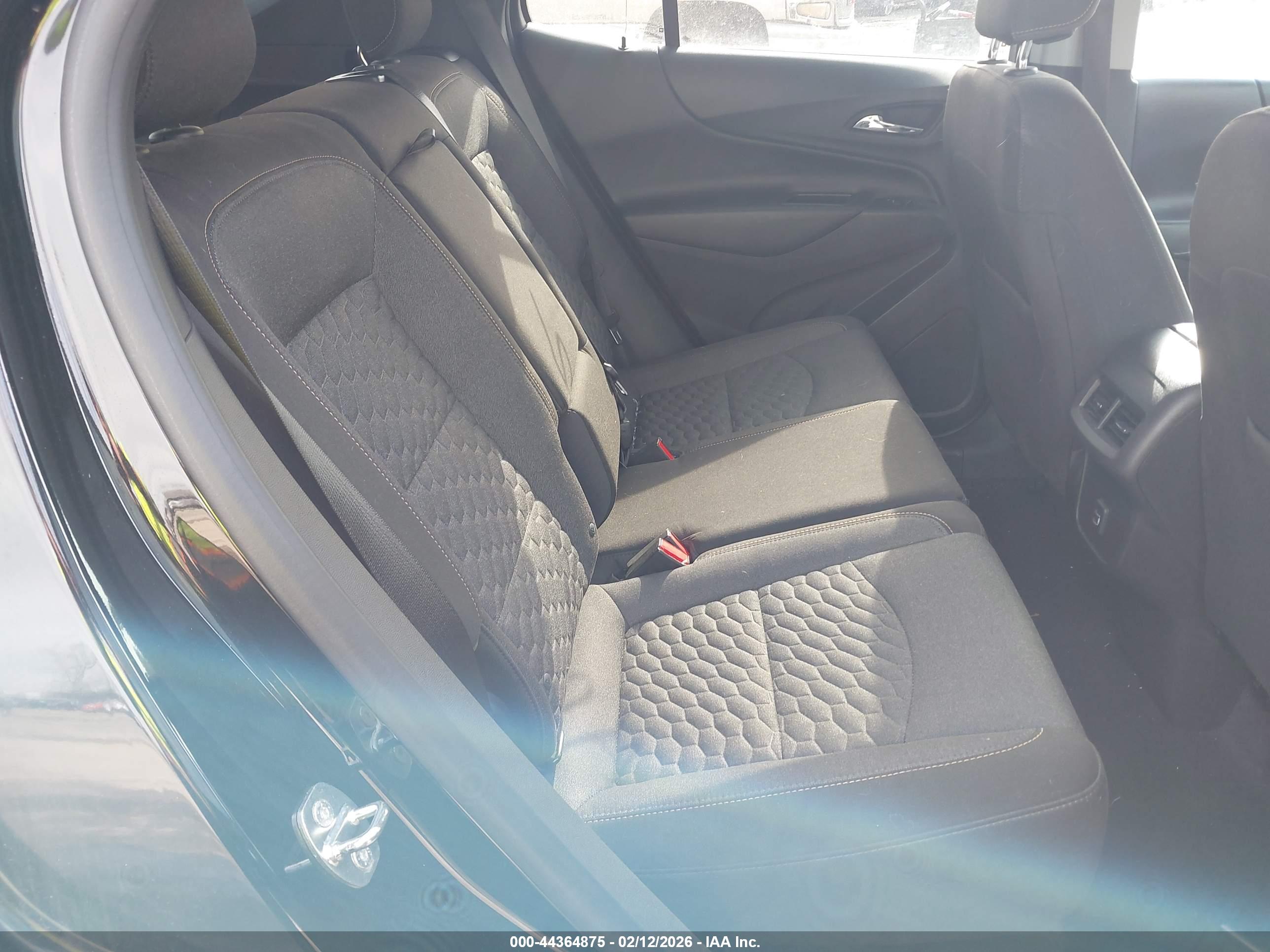 CHEVROLET EQUINOX image 8
