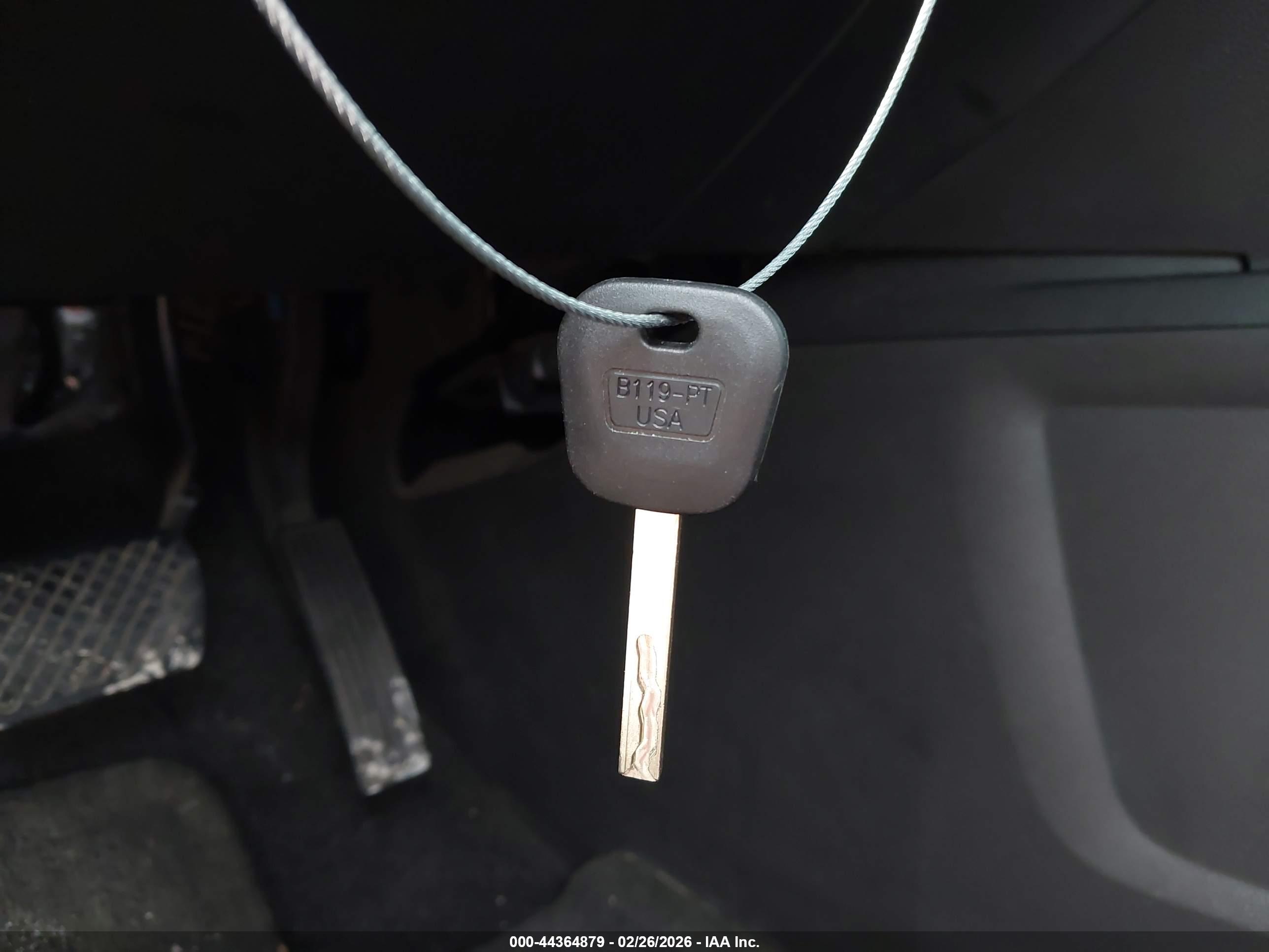 GMC TERRAIN image 11