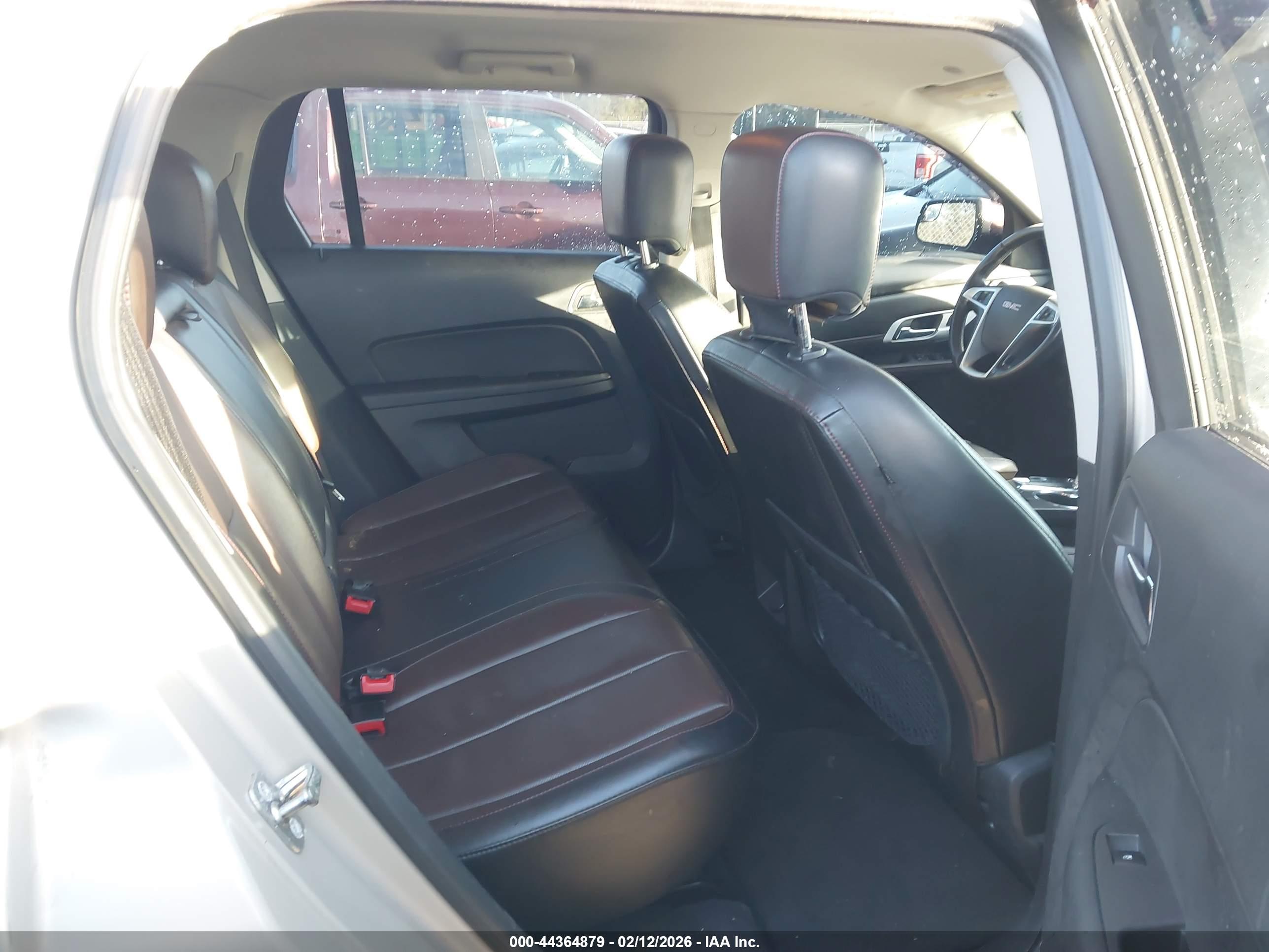 GMC TERRAIN image 8