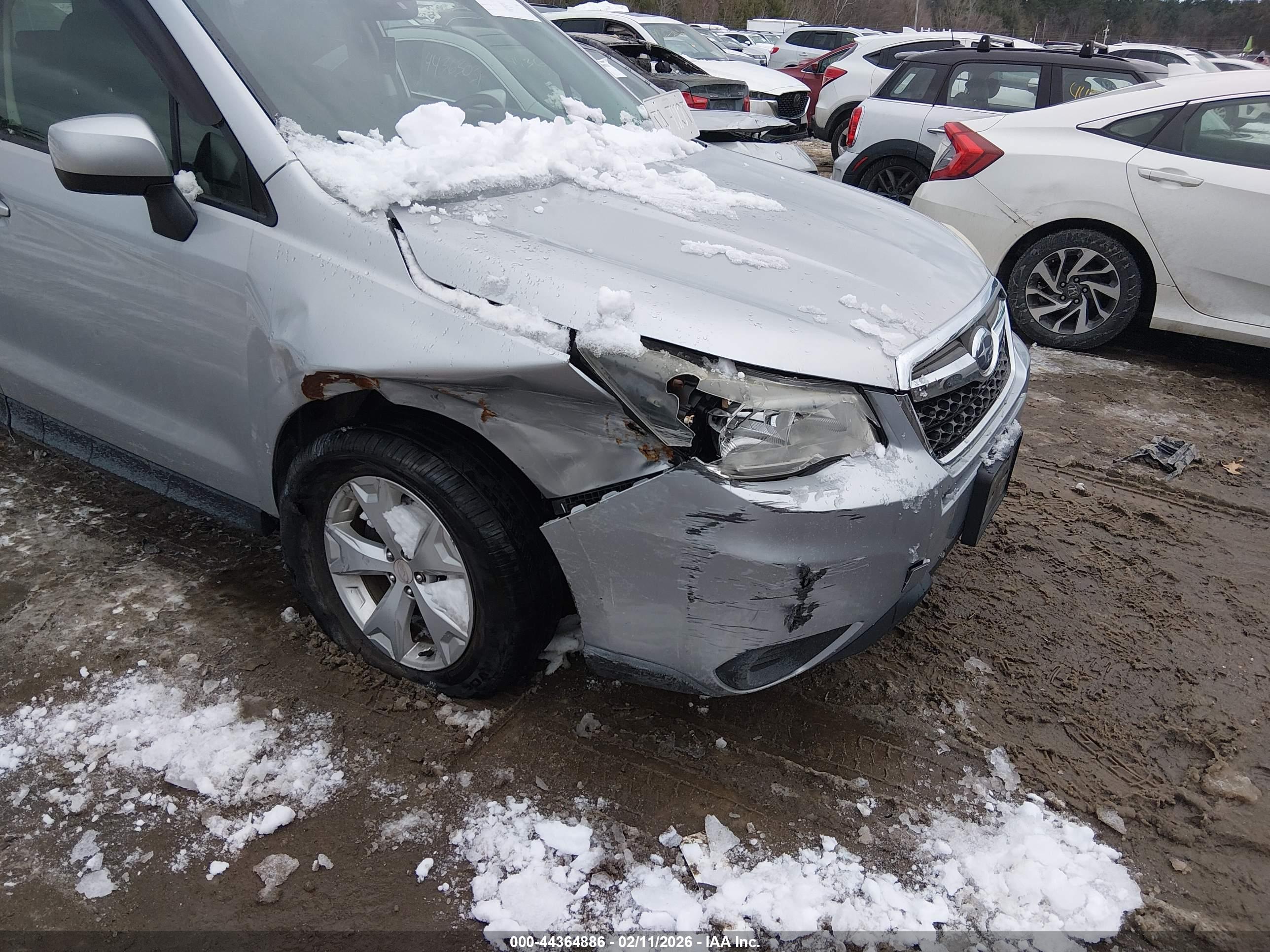 SUBARU FORESTER image 6