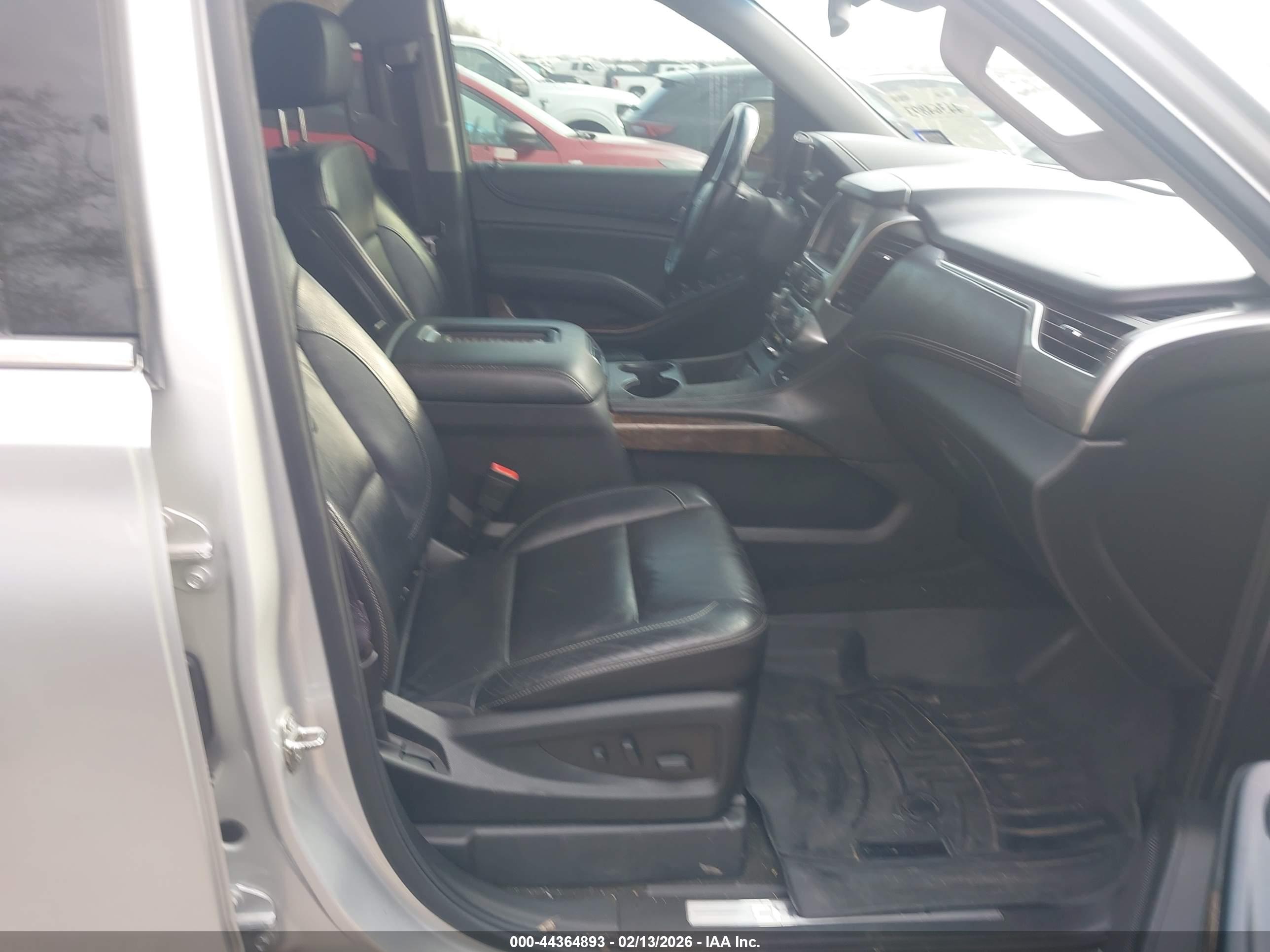 CHEVROLET TAHOE image 5