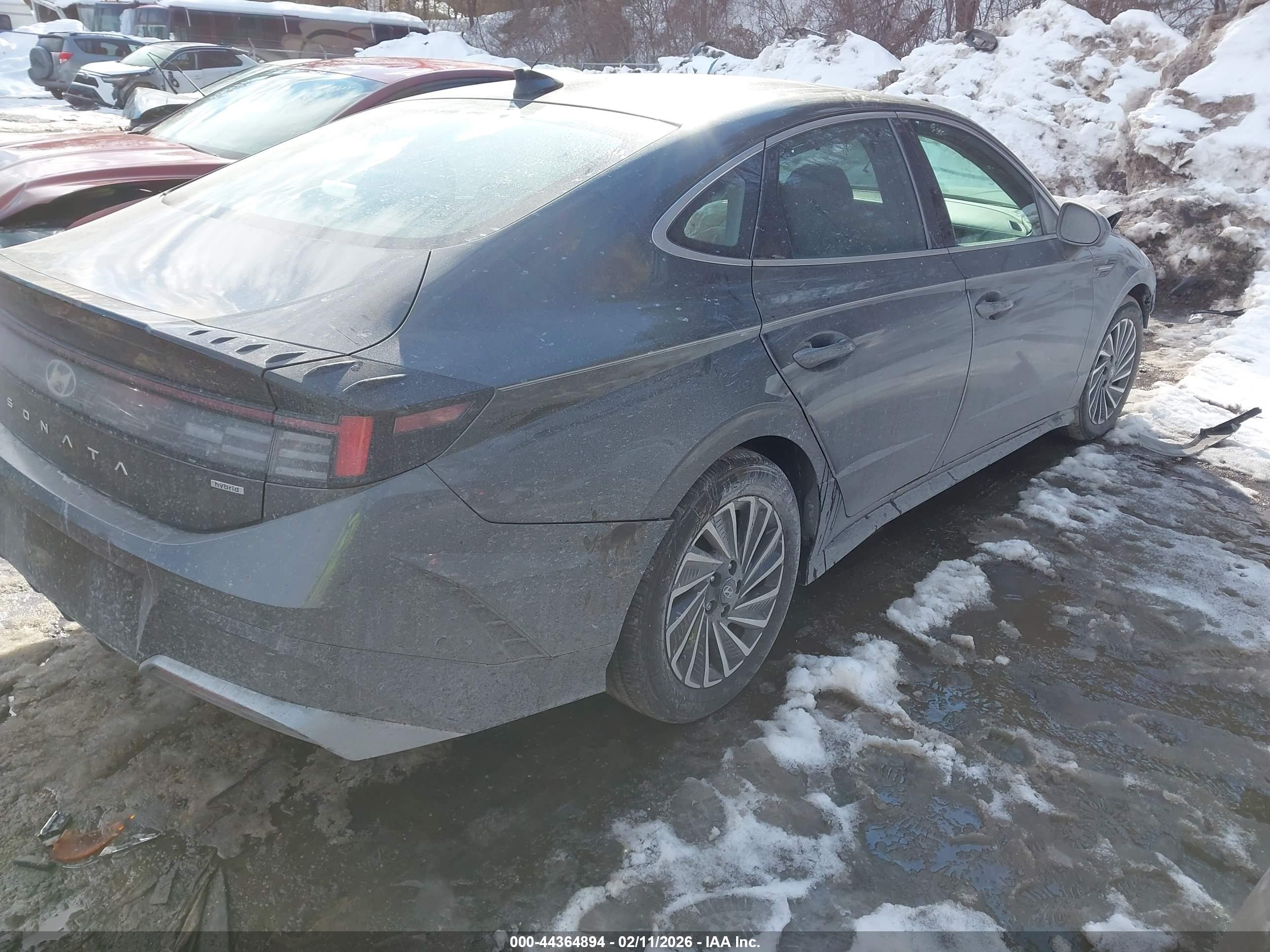 HYUNDAI SONATA image 4