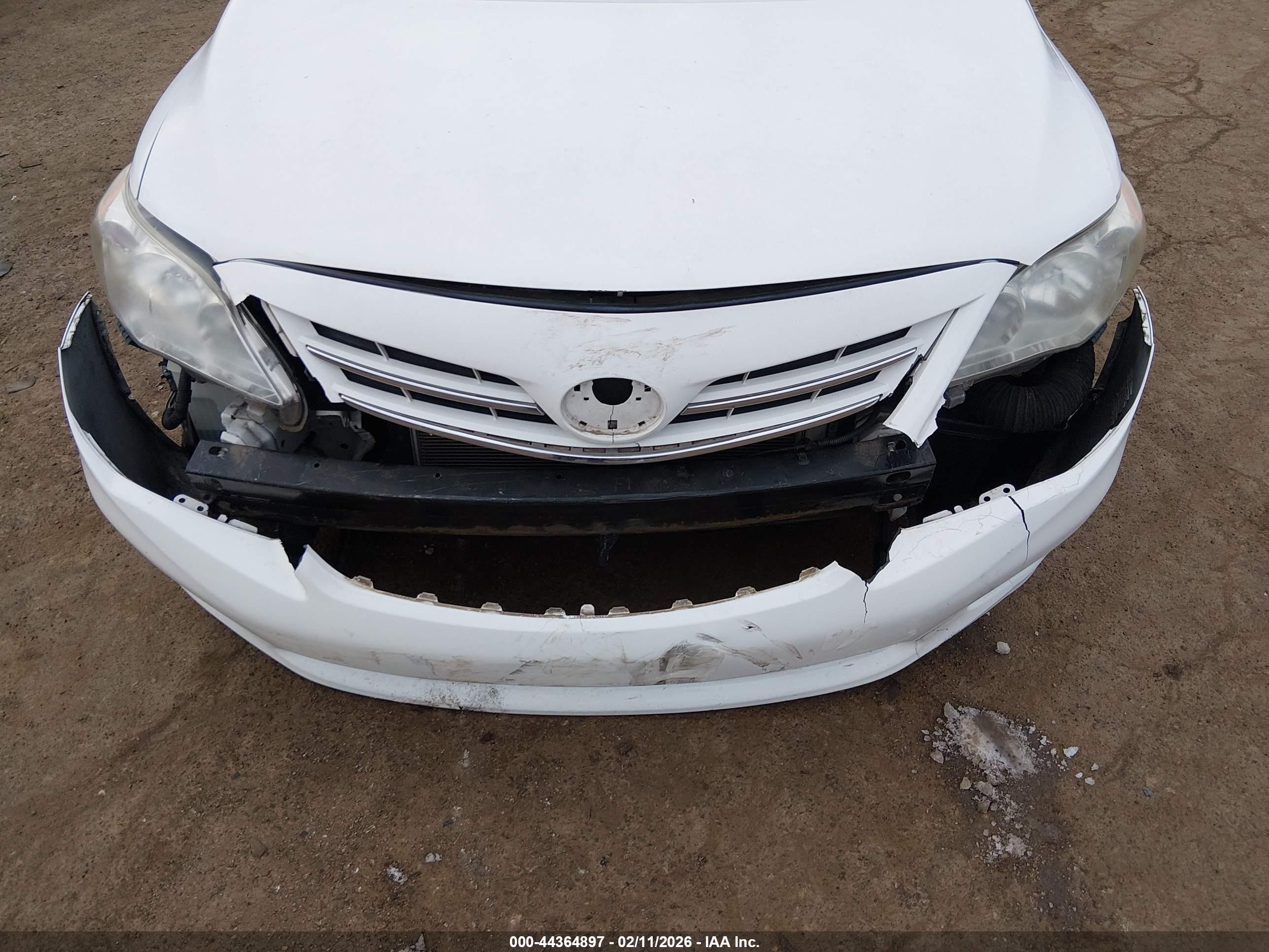 TOYOTA COROLLA image 6