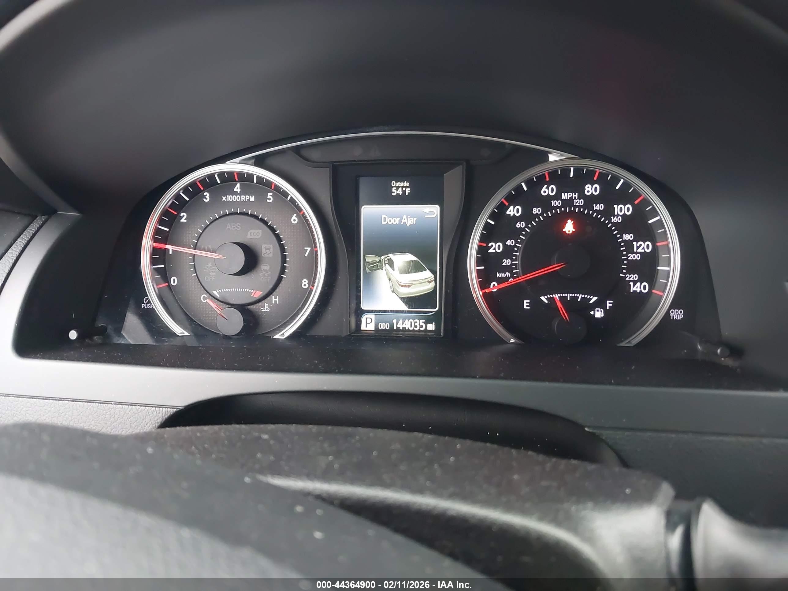 TOYOTA CAMRY image 7
