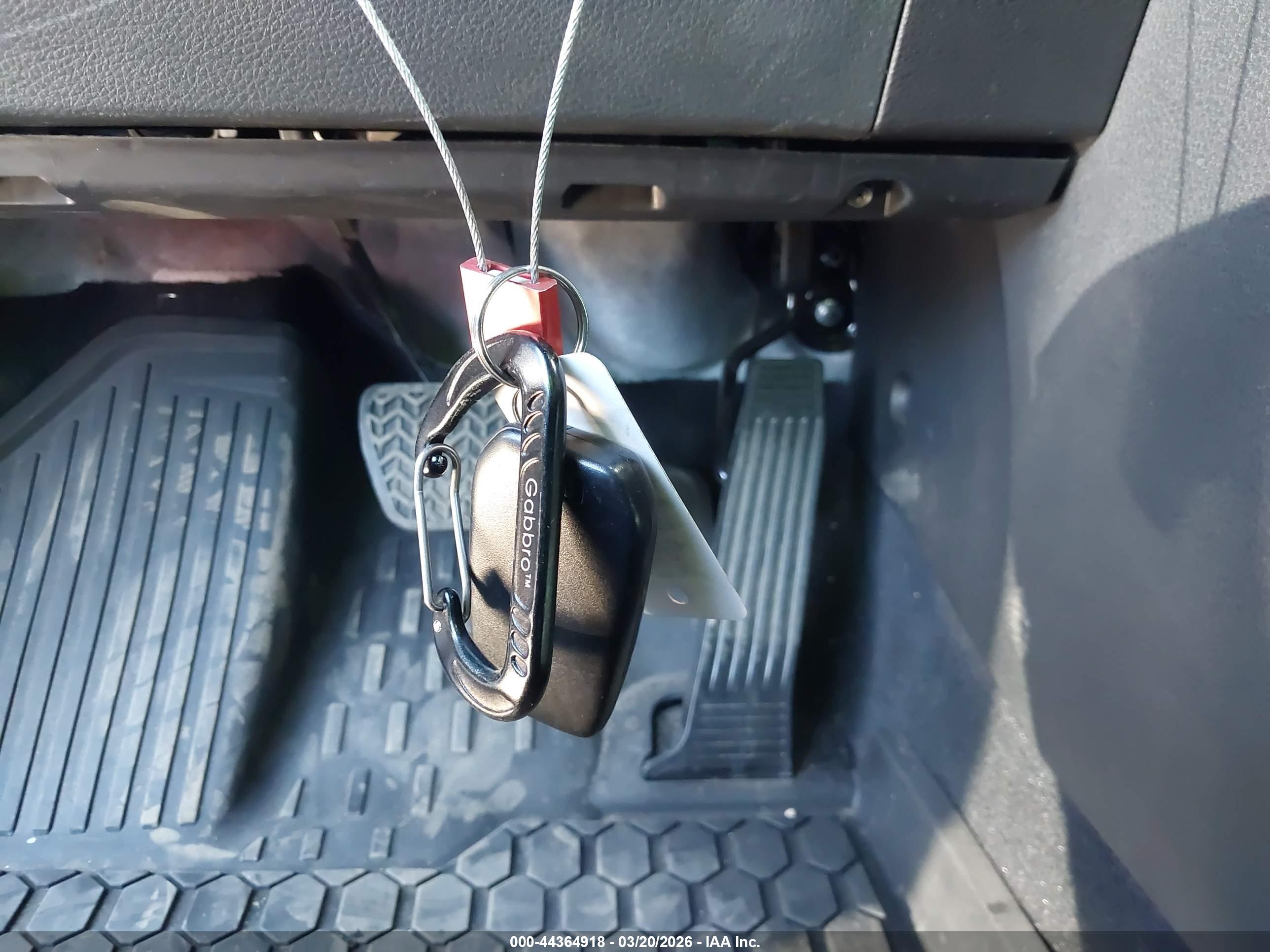 TOYOTA SIENNA image 11