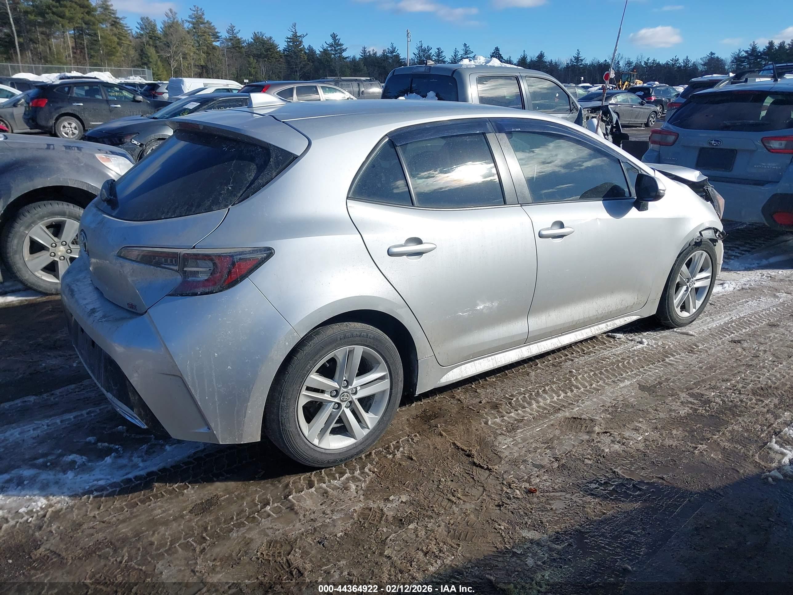 TOYOTA COROLLA image 4