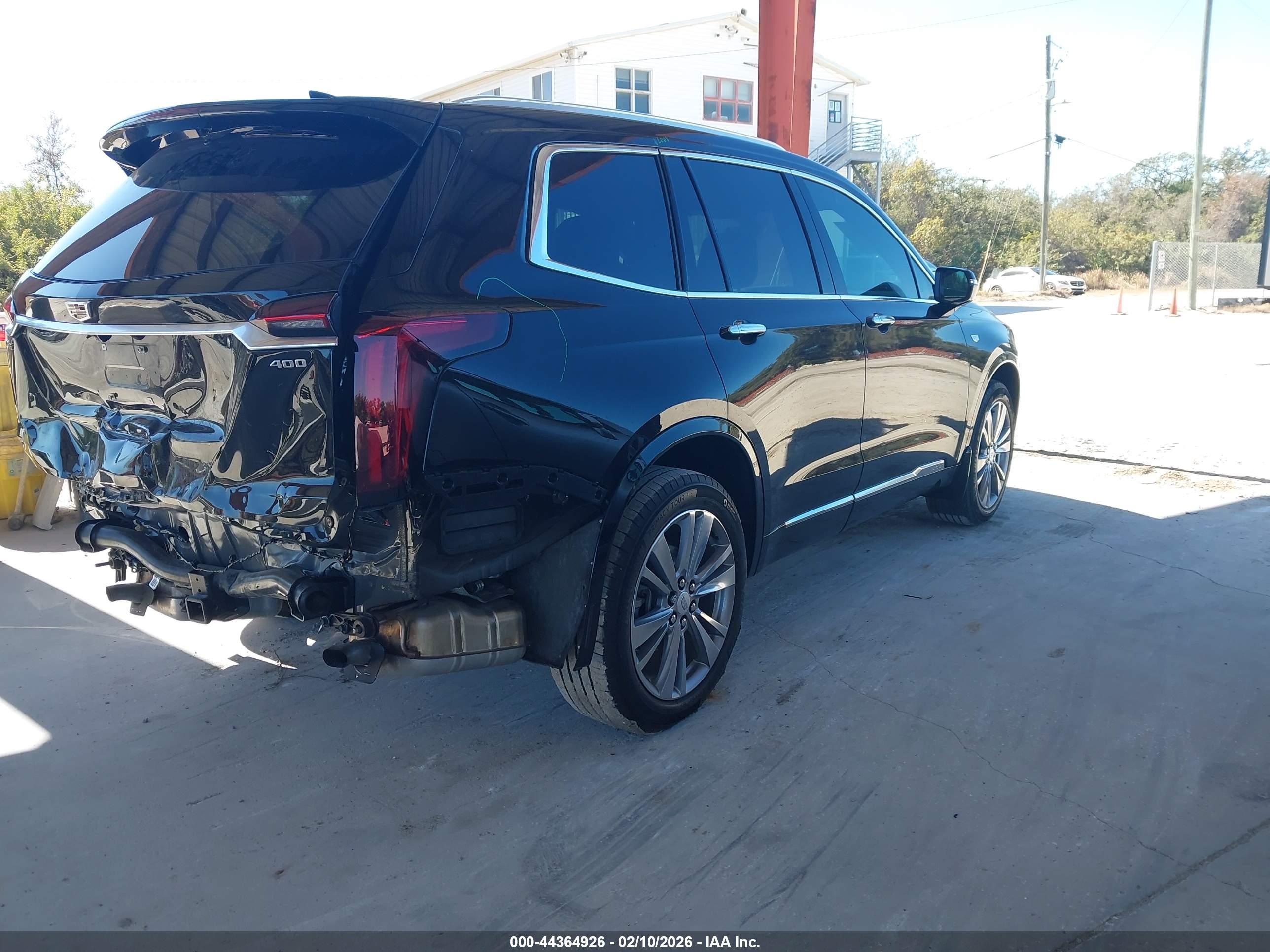 CADILLAC XT6 image 4