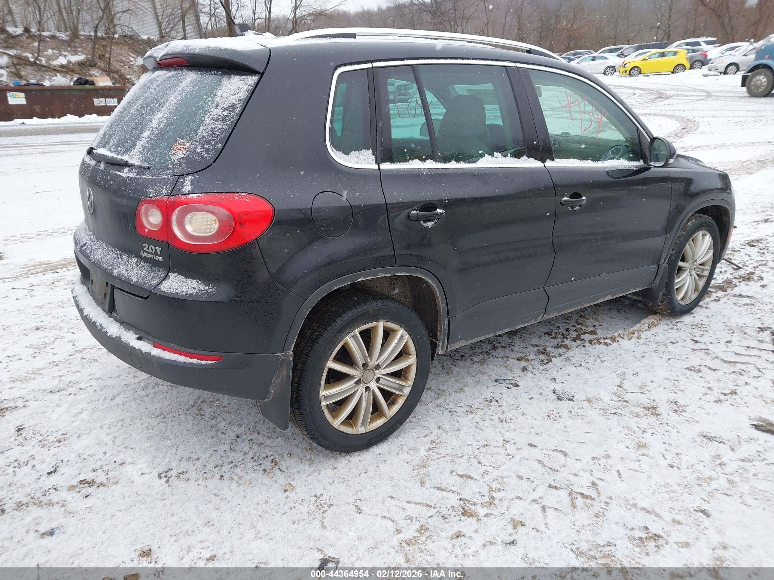 VOLKSWAGEN TIGUAN image 4
