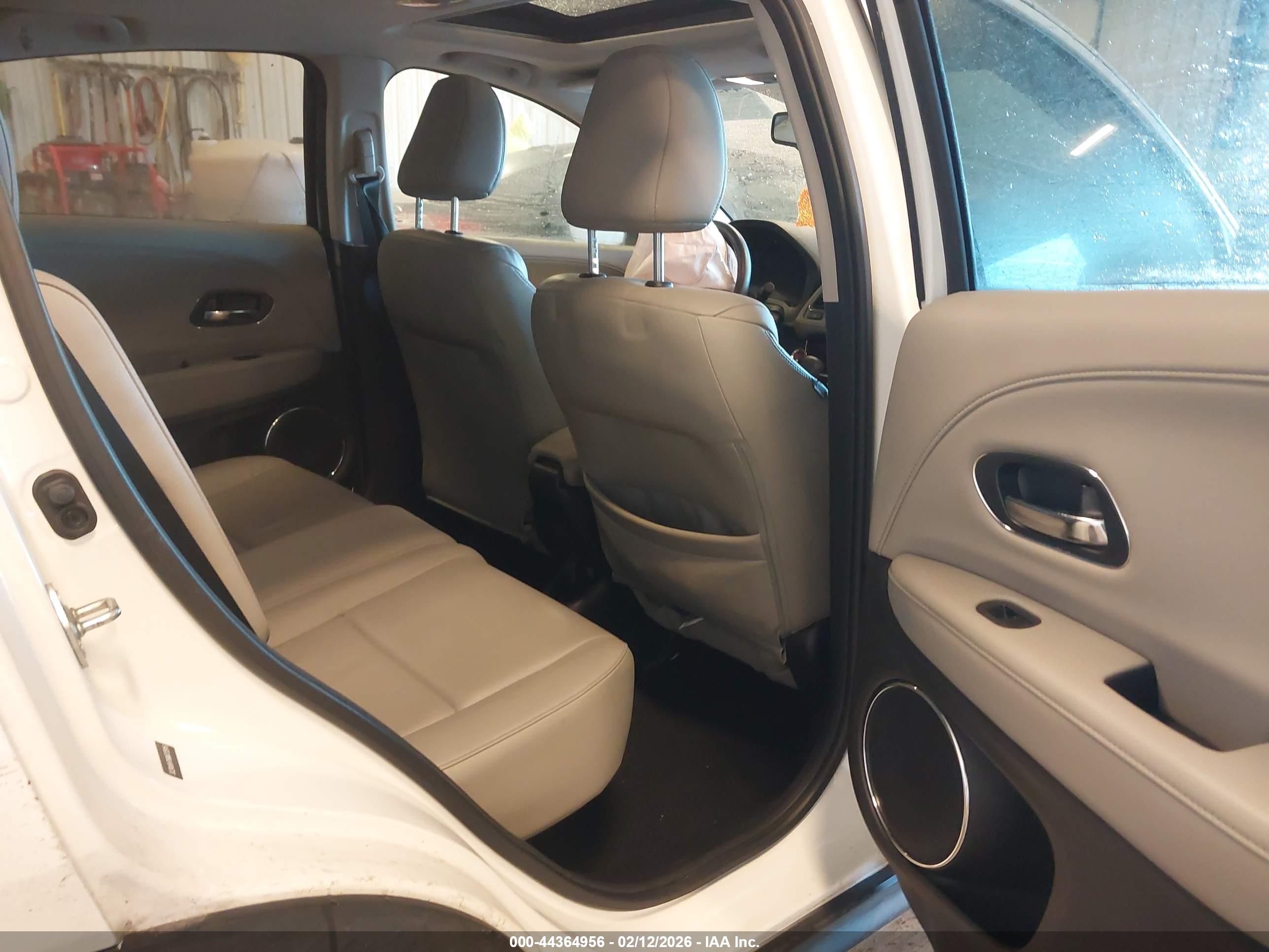 HONDA HR-V image 8