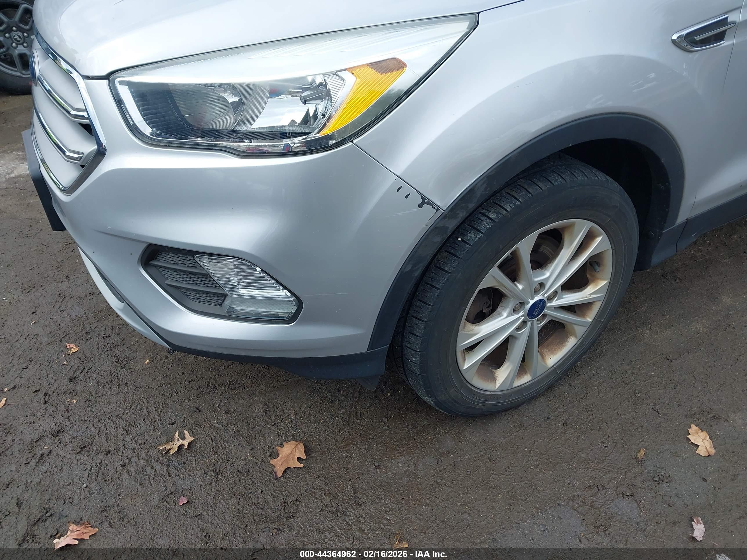 FORD ESCAPE image 6