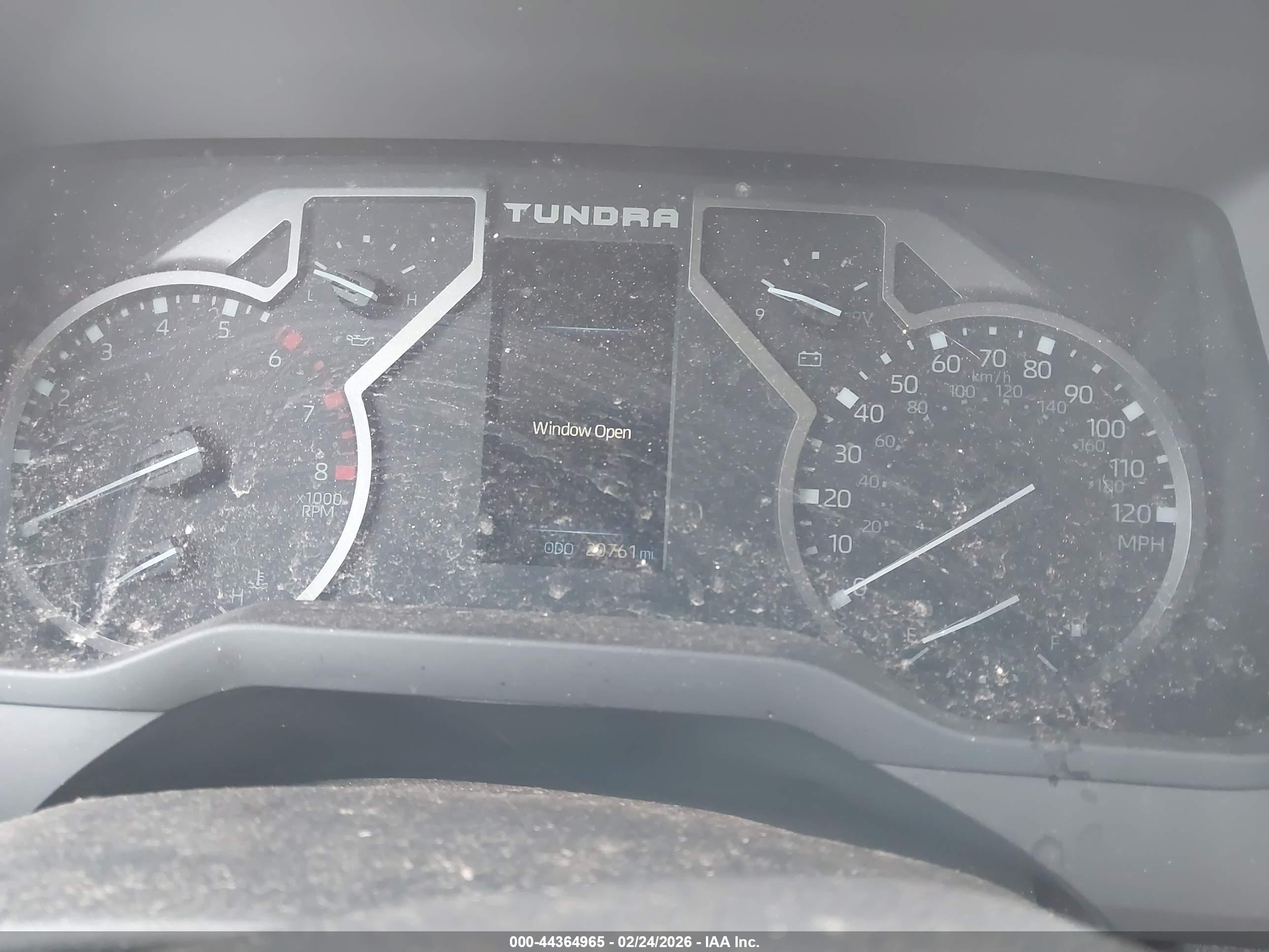 TOYOTA TUNDRA image 7