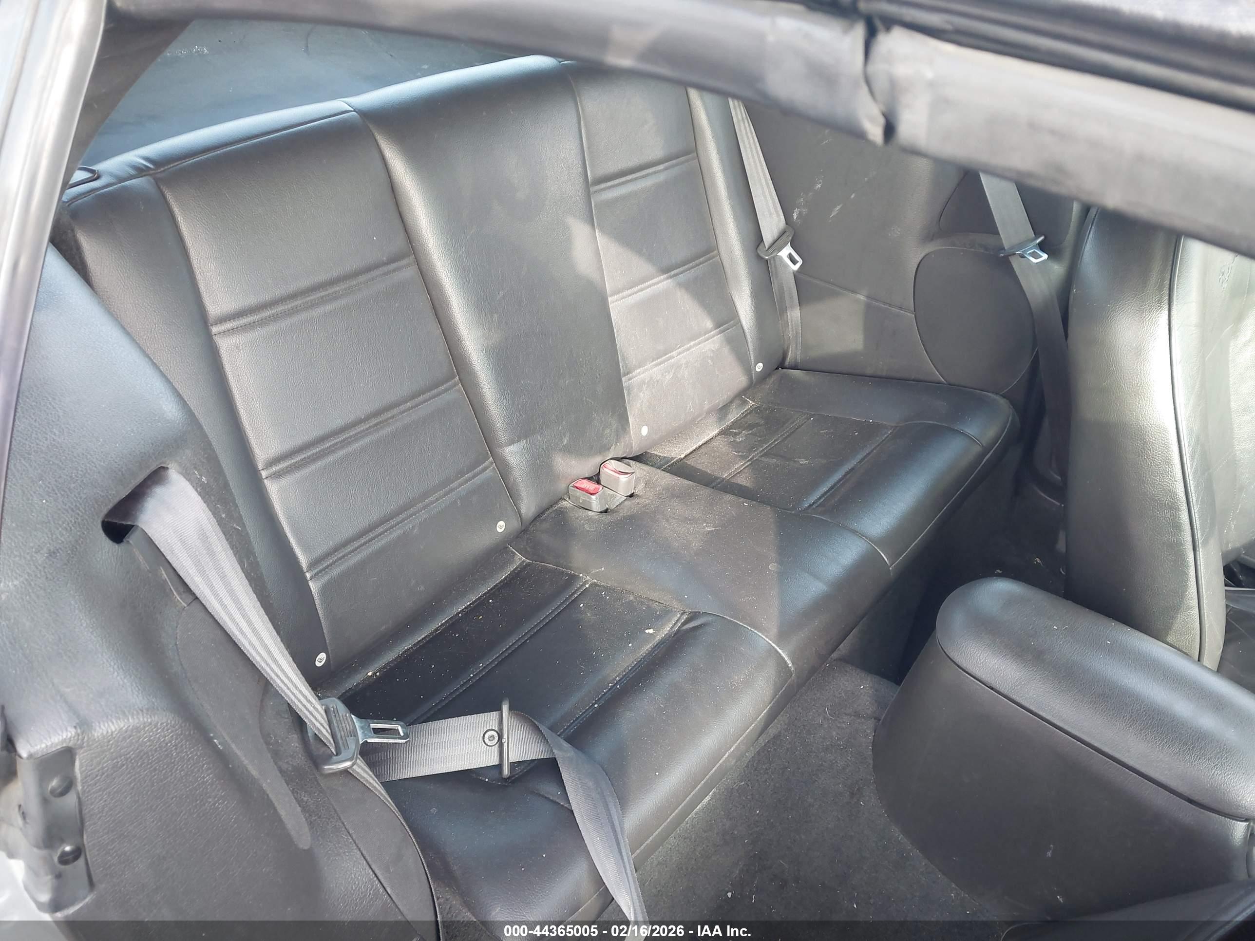 FORD MUSTANG image 8