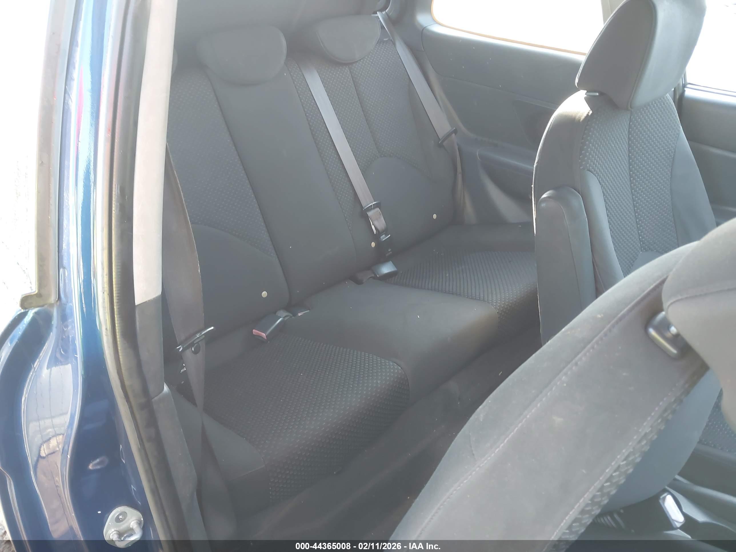 HYUNDAI ACCENT image 8