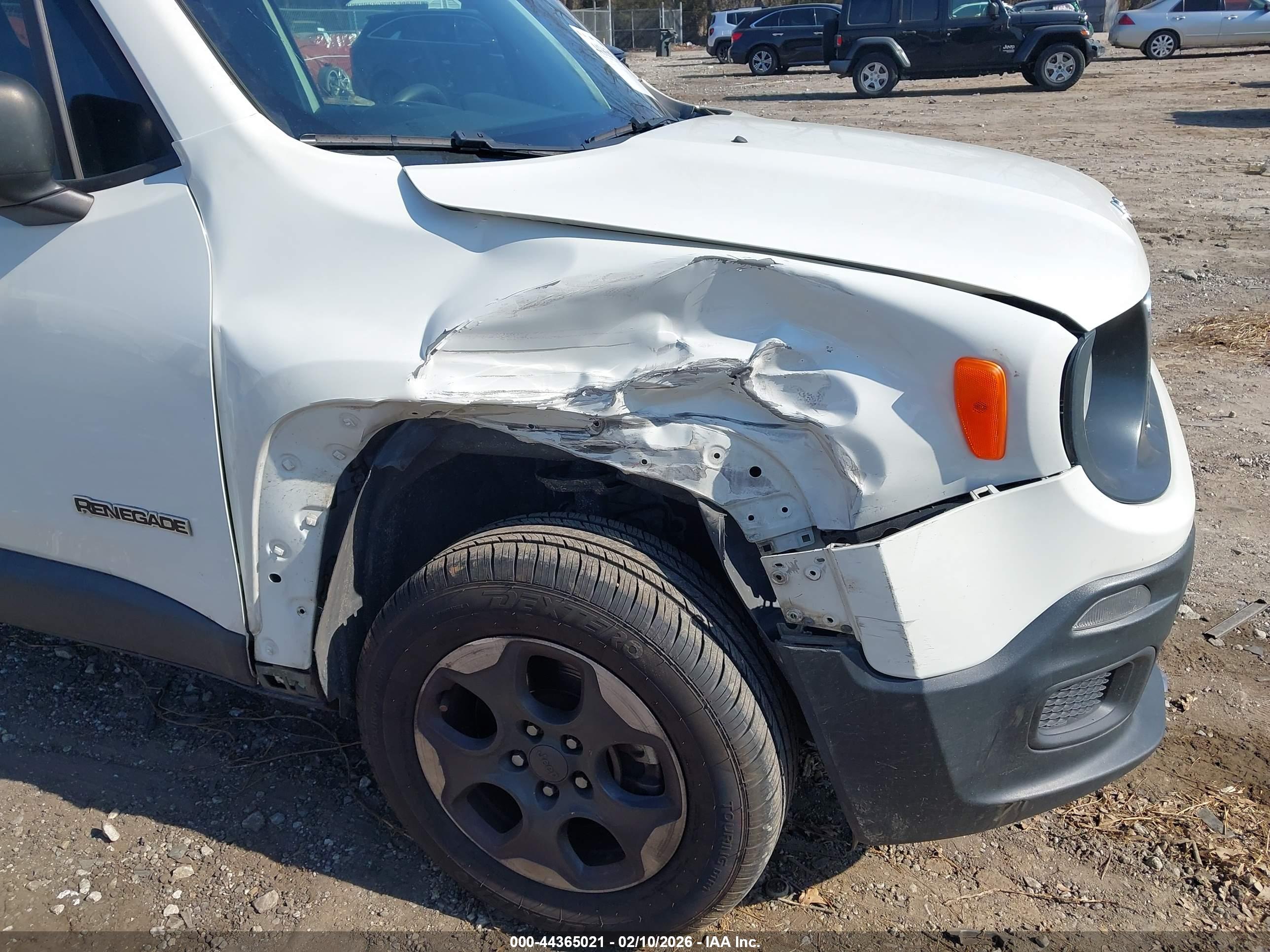 JEEP RENEGADE image 6