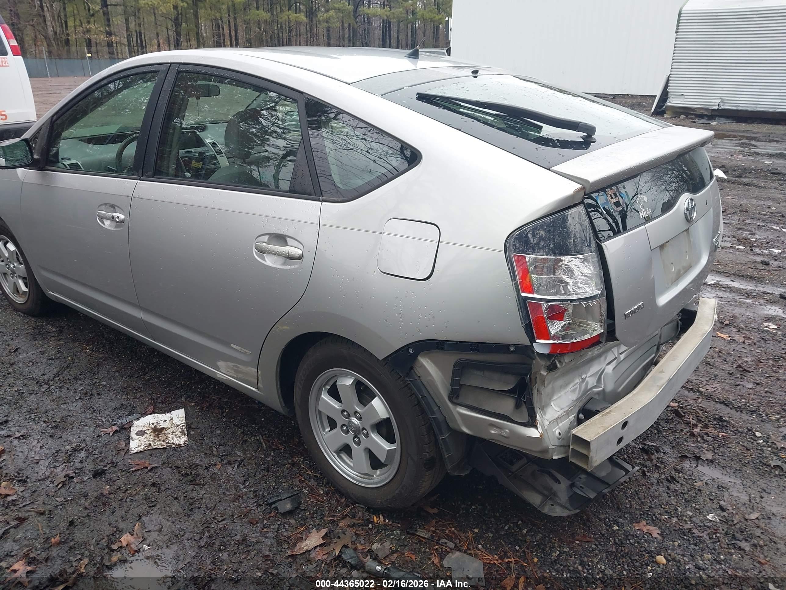 TOYOTA PRIUS image 3