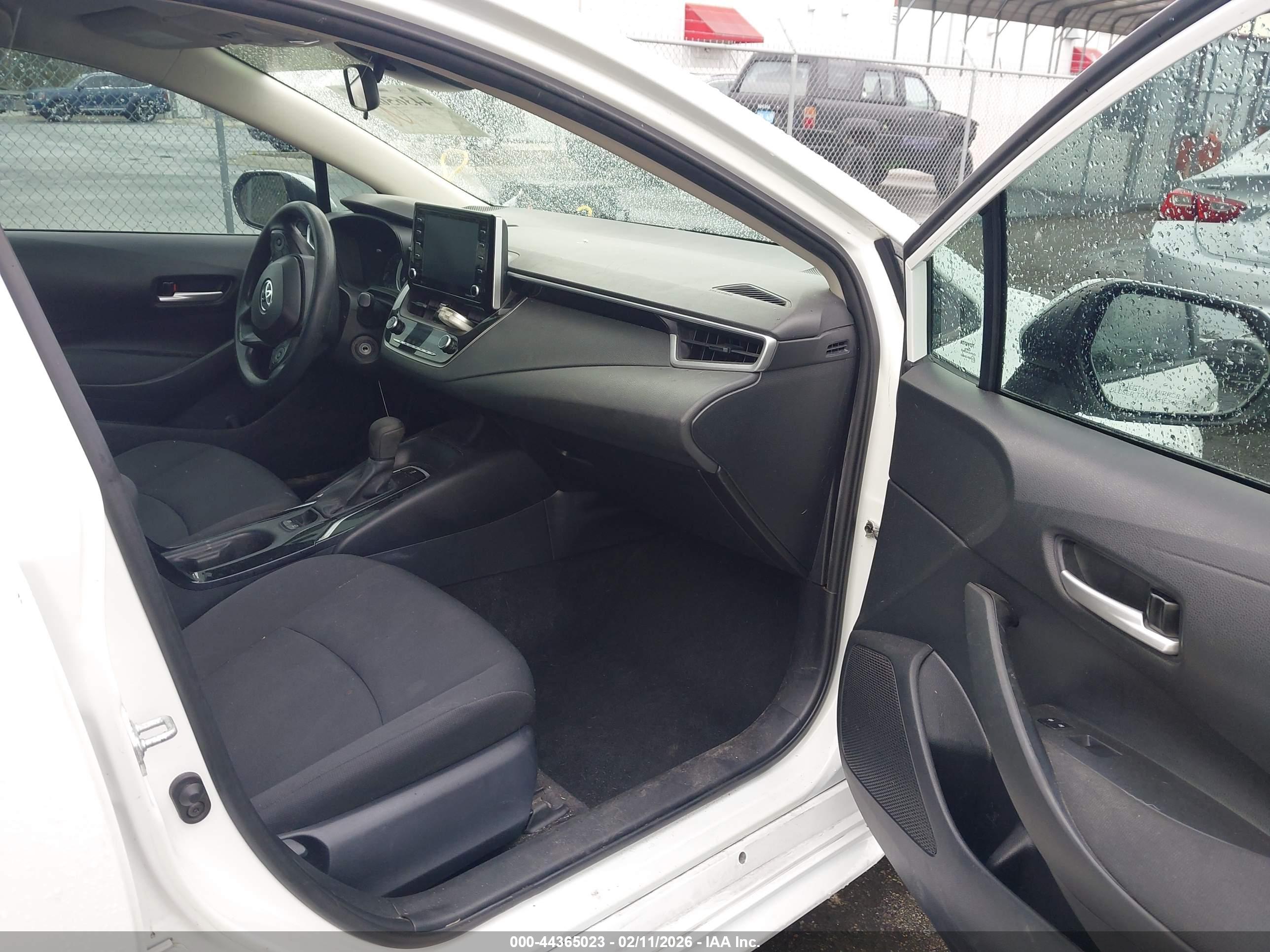 TOYOTA COROLLA image 5